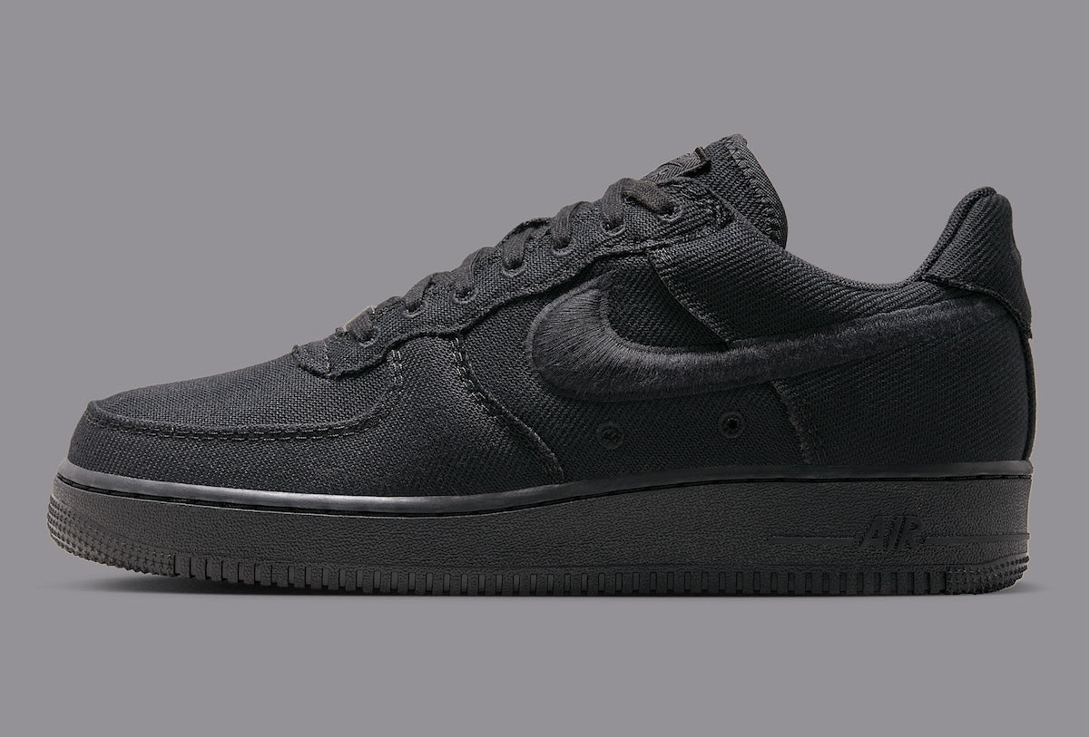 Nike Air Force 1 Low Triple Black Canvas