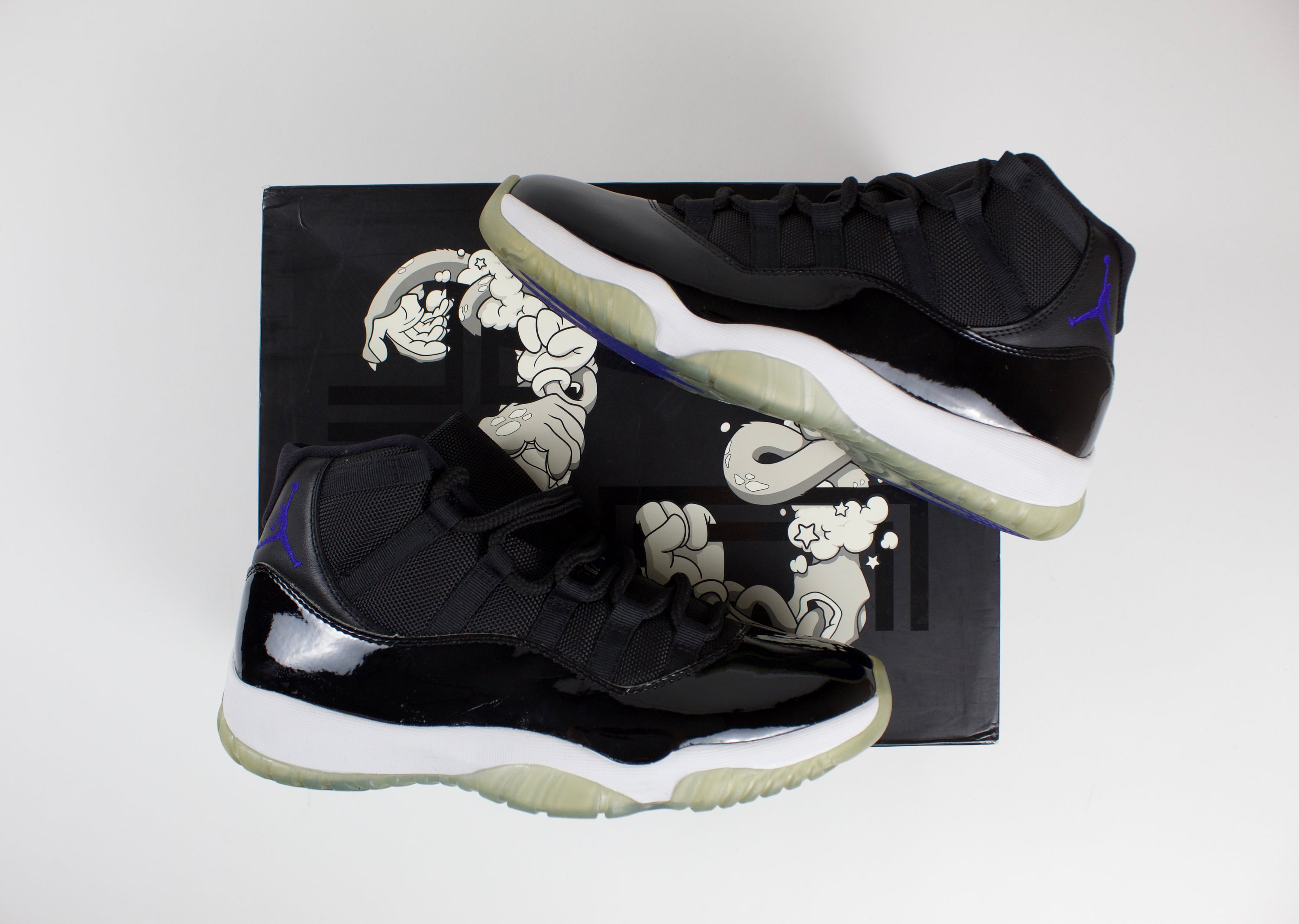 (PRE-OWNED) Jordan 11 Retro Space Jam (2016)