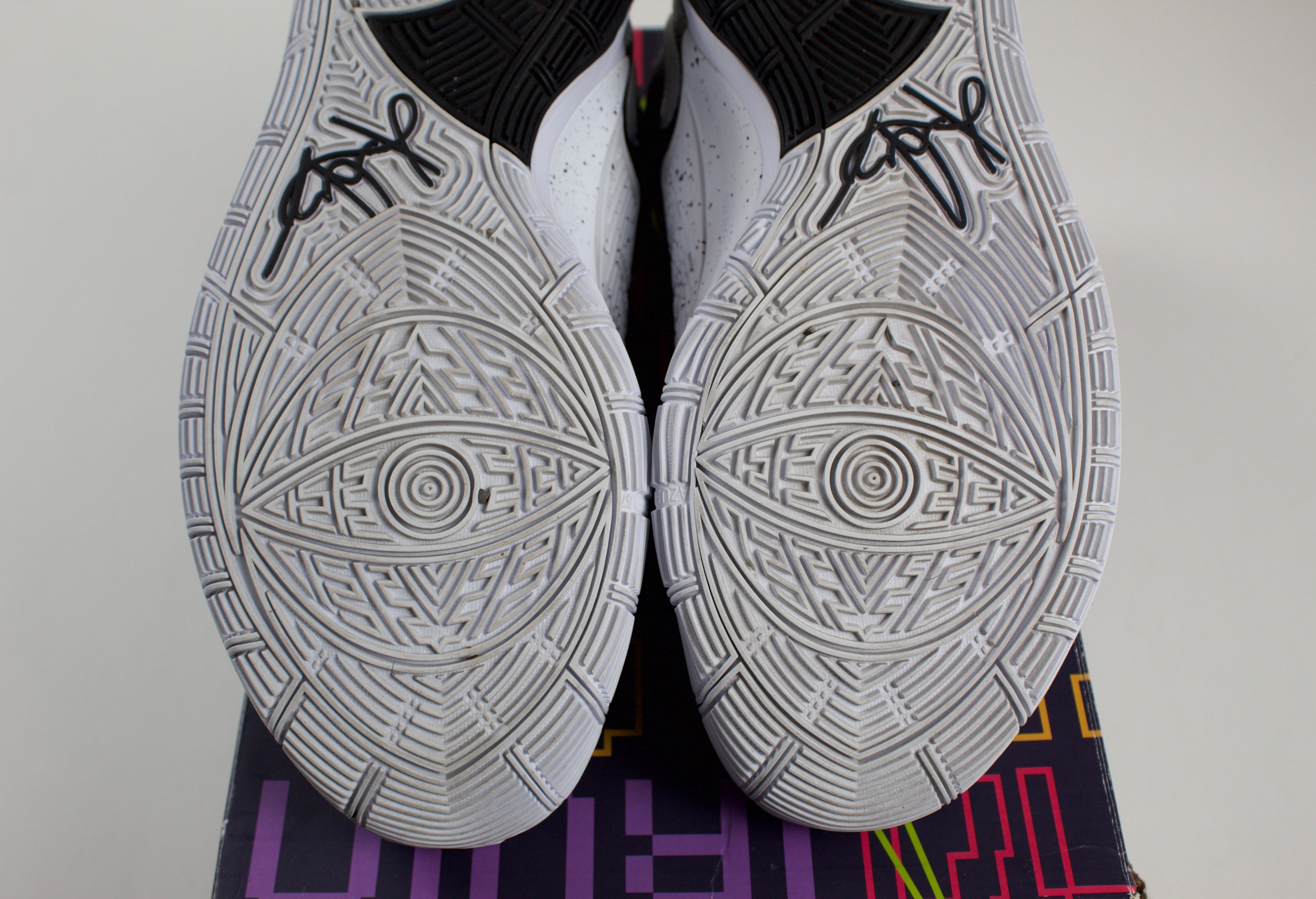 (PRE-OWNED) Nike Kyrie 6 Team Black White
