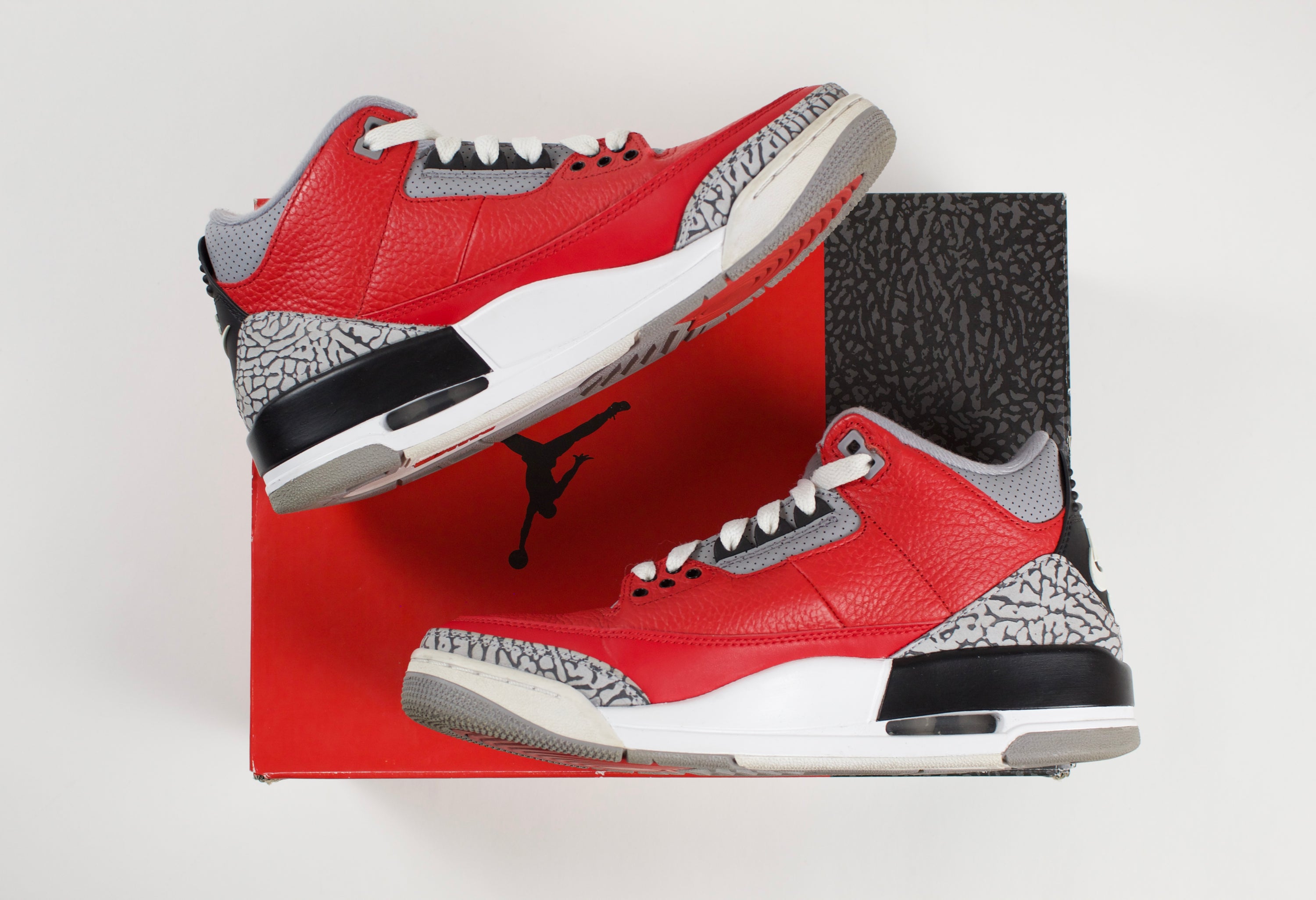 (PRE-OWNED) Jordan 3 Retro SE Unite (Chicago Exclusive)