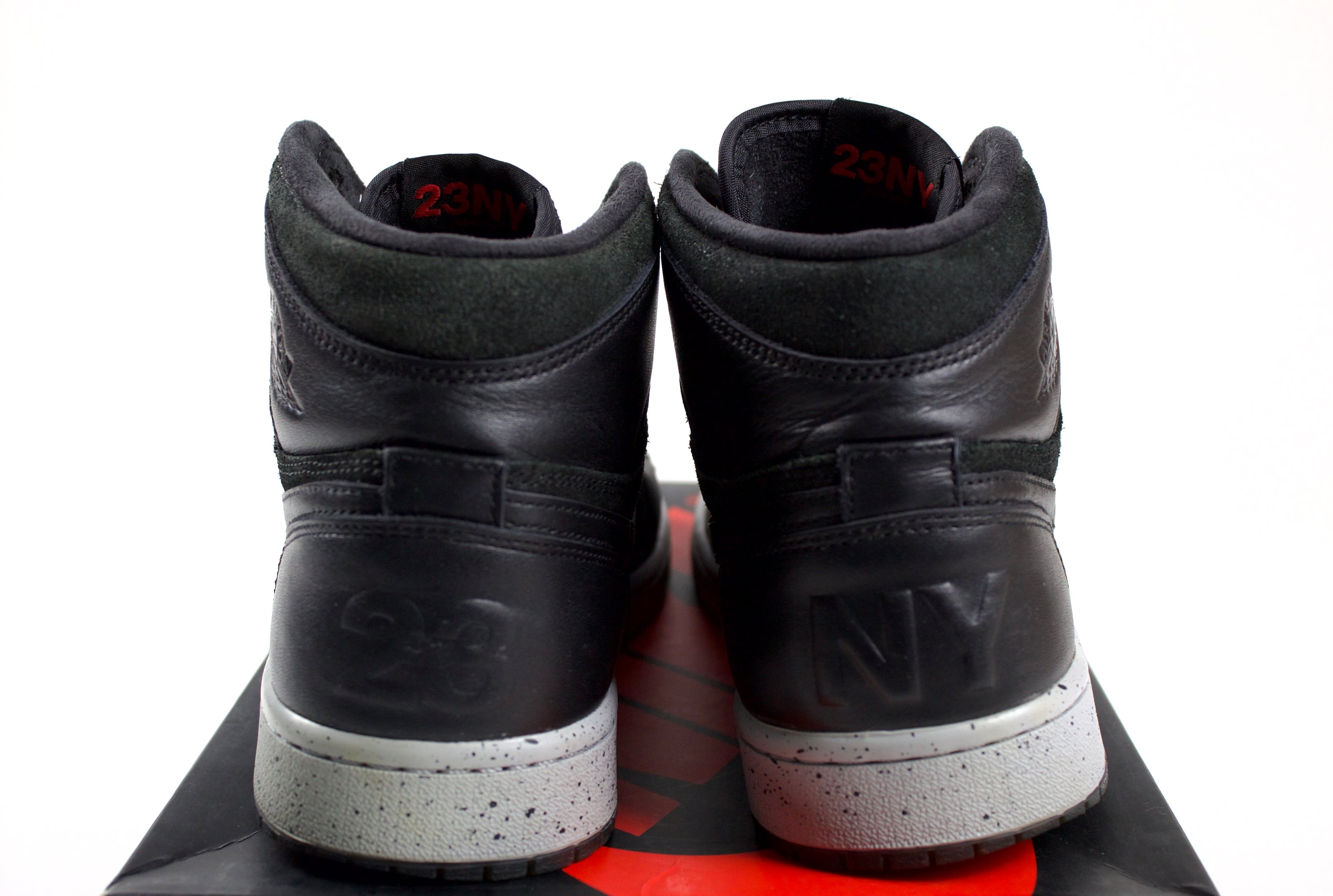 (PRE-OWNED) Jordan 1 Retro NYC