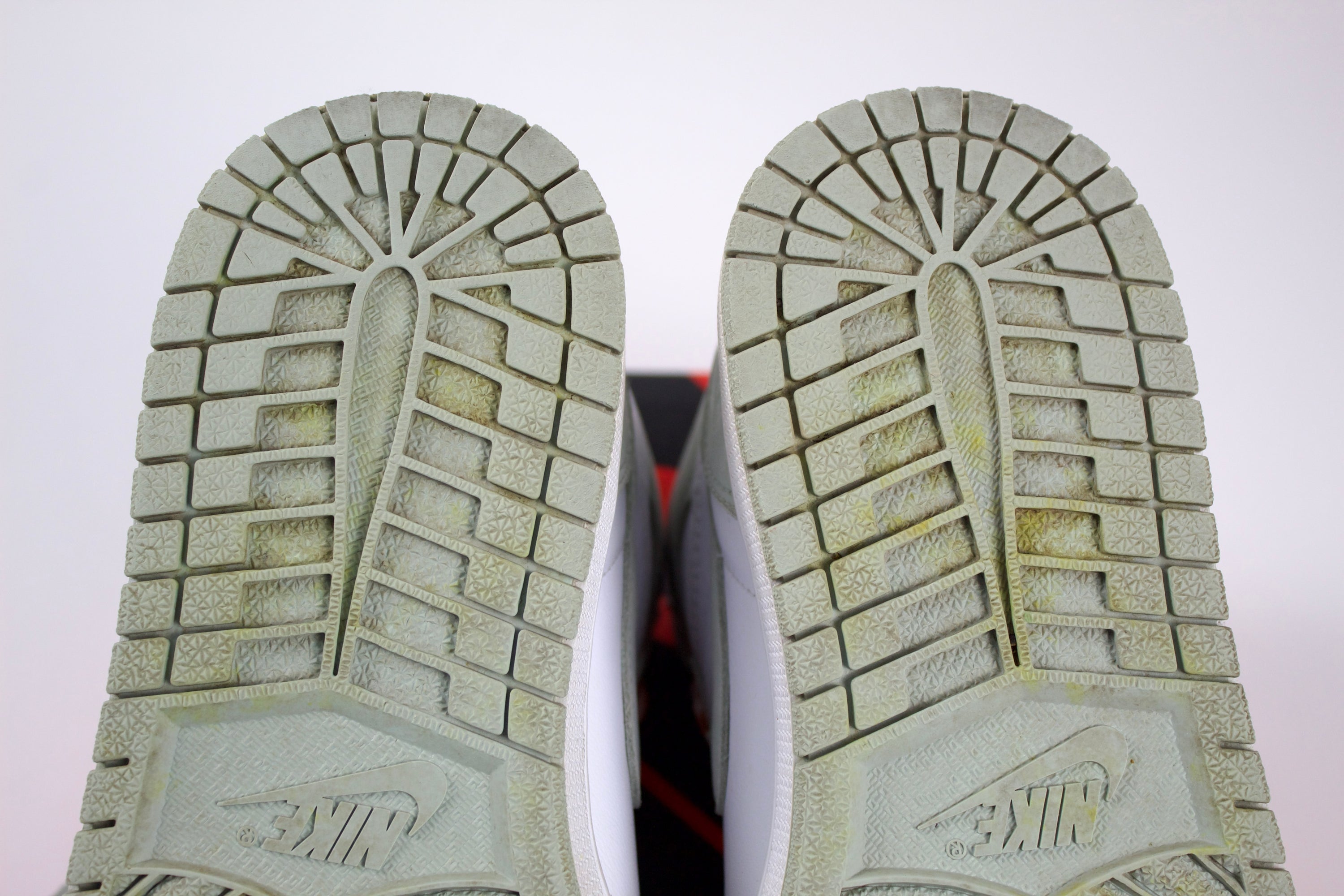 (PRE-OWNED) Jordan 1 Retro High OG Seafoam (WMNS)