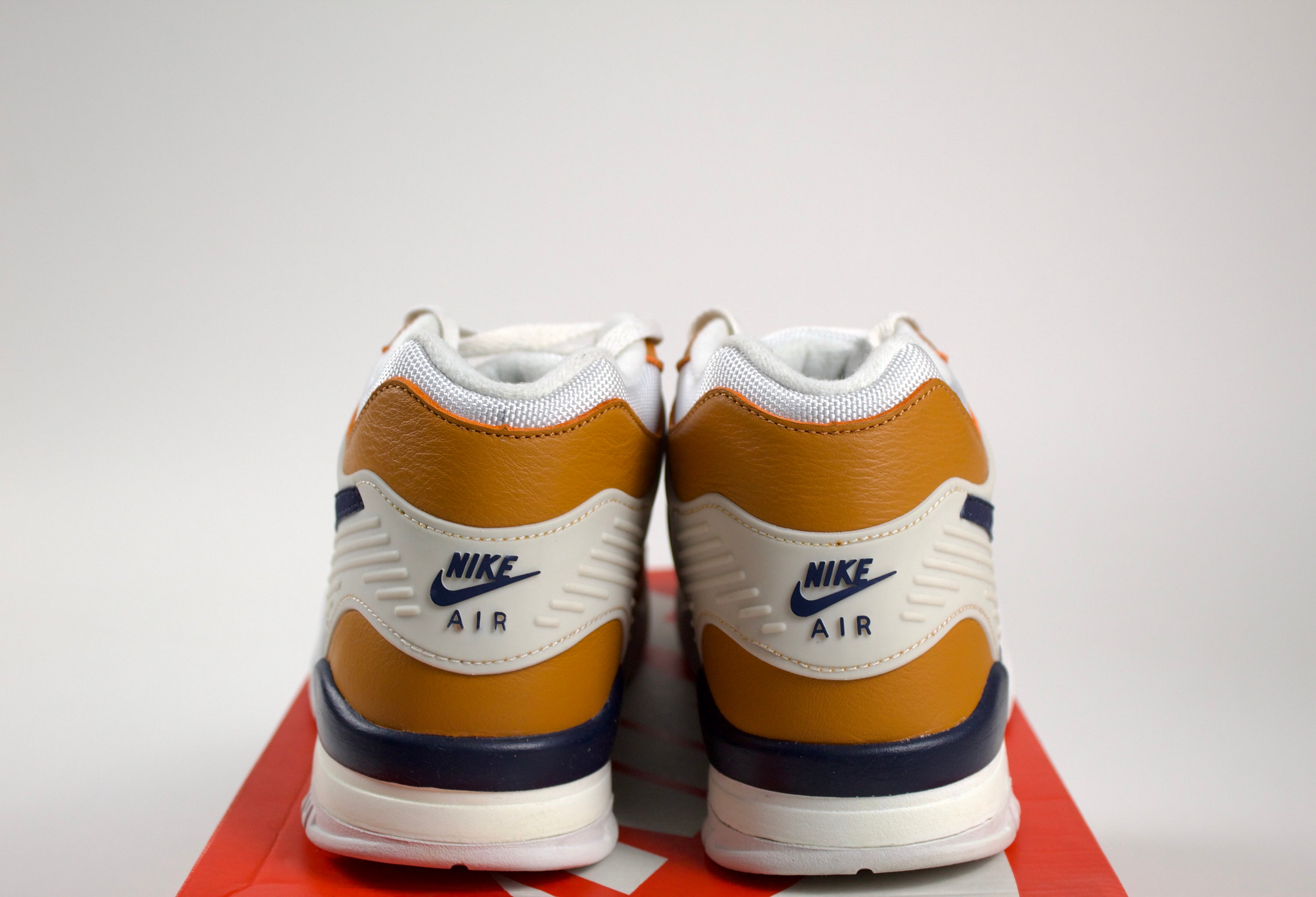 (PRE-OWNED) Nike Air Trainer 3 Medicine Ball (2019)