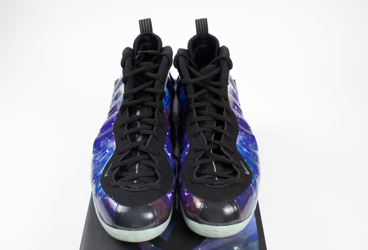 (PRE-OWNED) Nike Air Foamposite One Galaxy (2025)