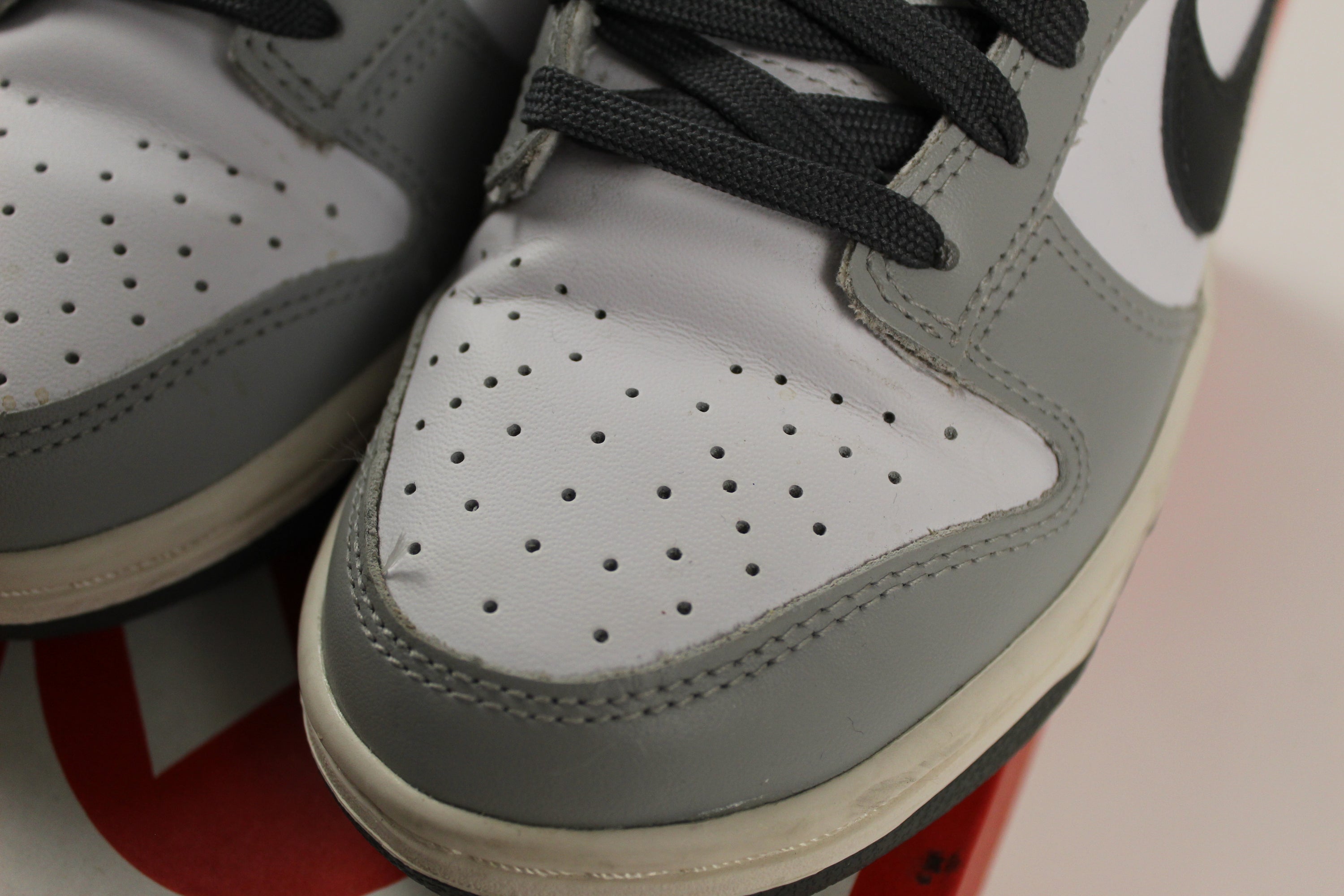 (PRE-OWNED) Nike Dunk Low Light Smoke Grey (WMNS)