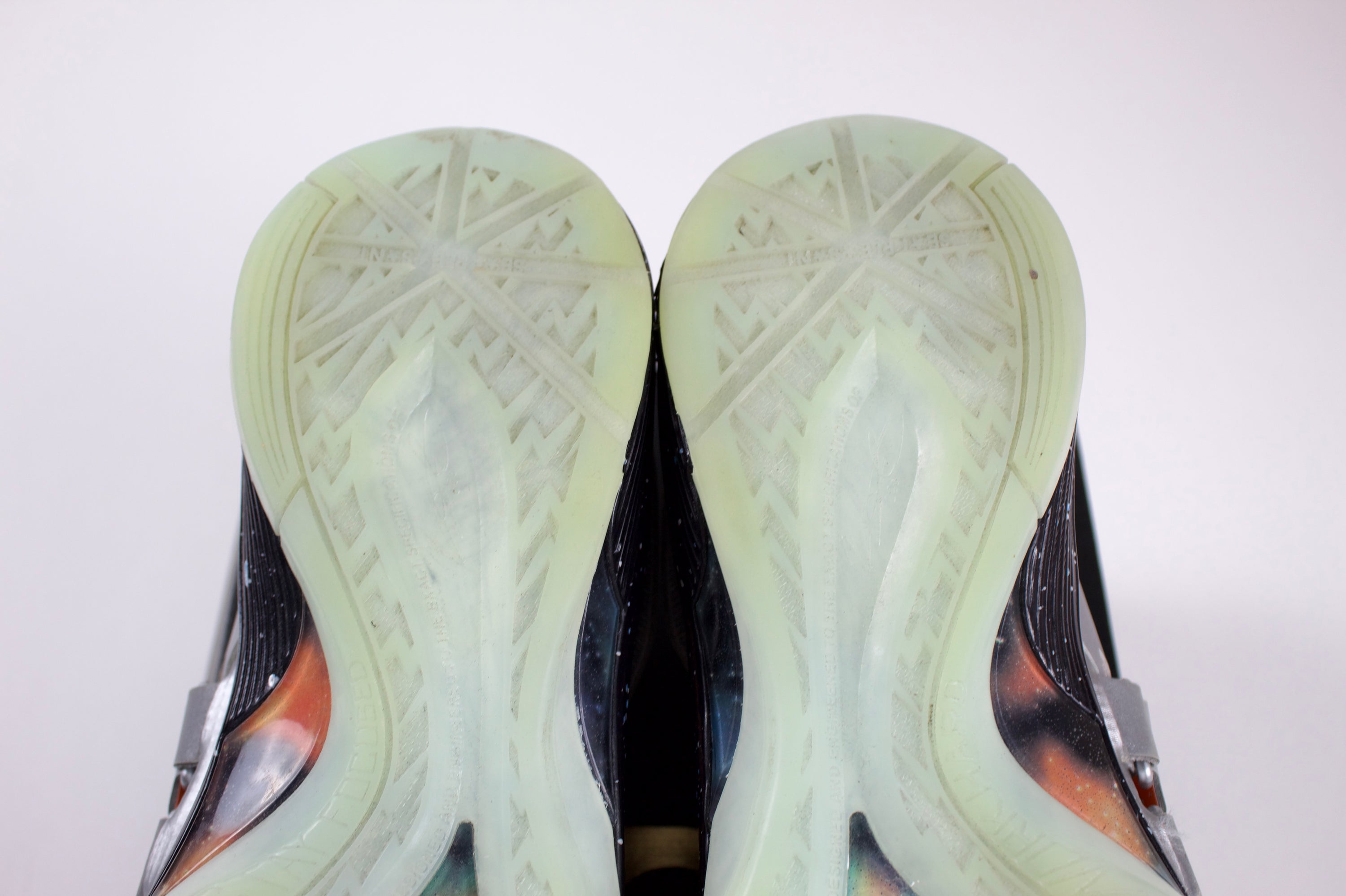(PRE-OWNED) Nike KD 4 Galaxy (2024)