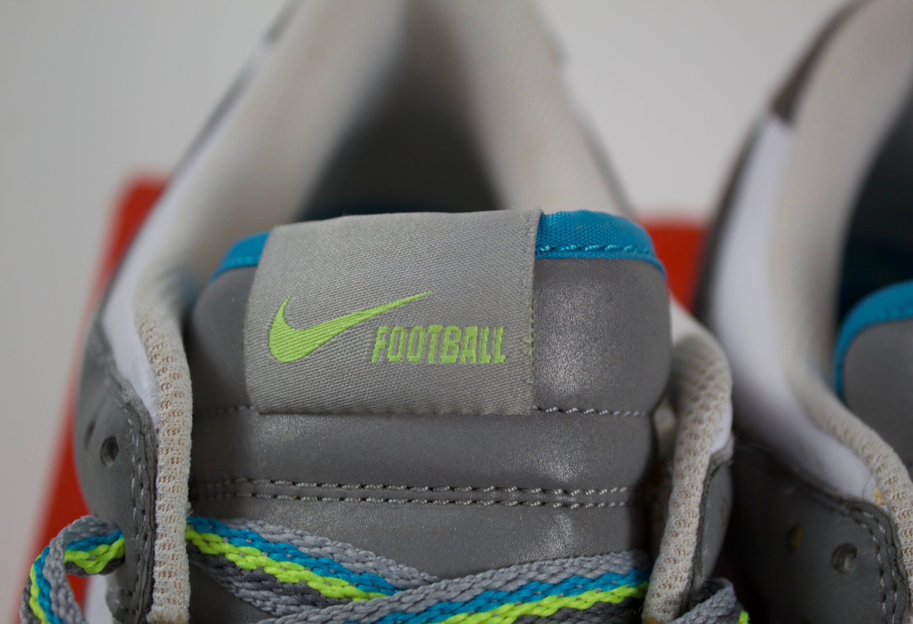 (PRE-OWNED) Nike Dunk Low Ohana 2011 NFL Pro Bowl F&F