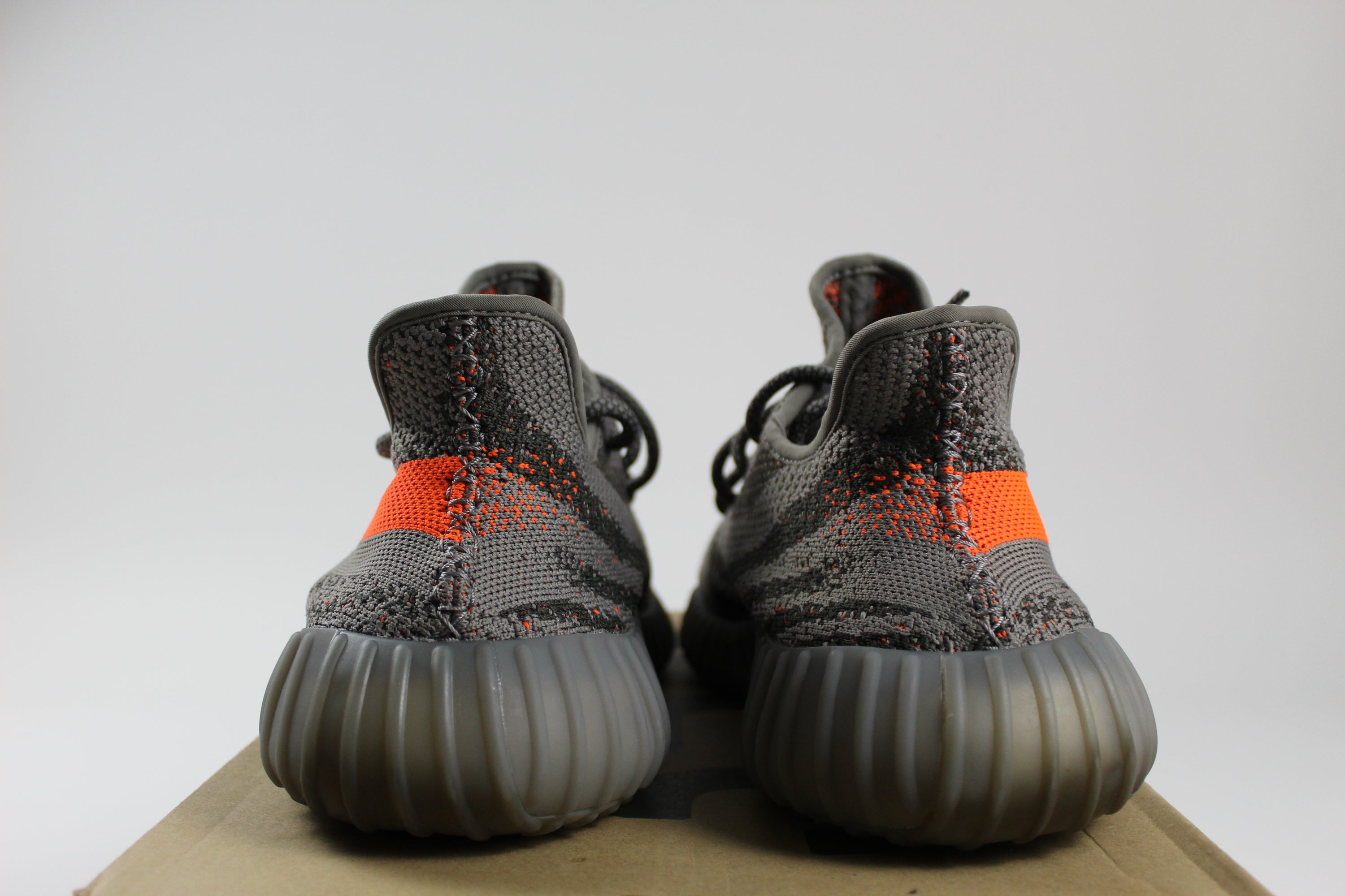 (PRE-OWNED) Adidas Yeezy Boost 350 V2 Beluga Reflective