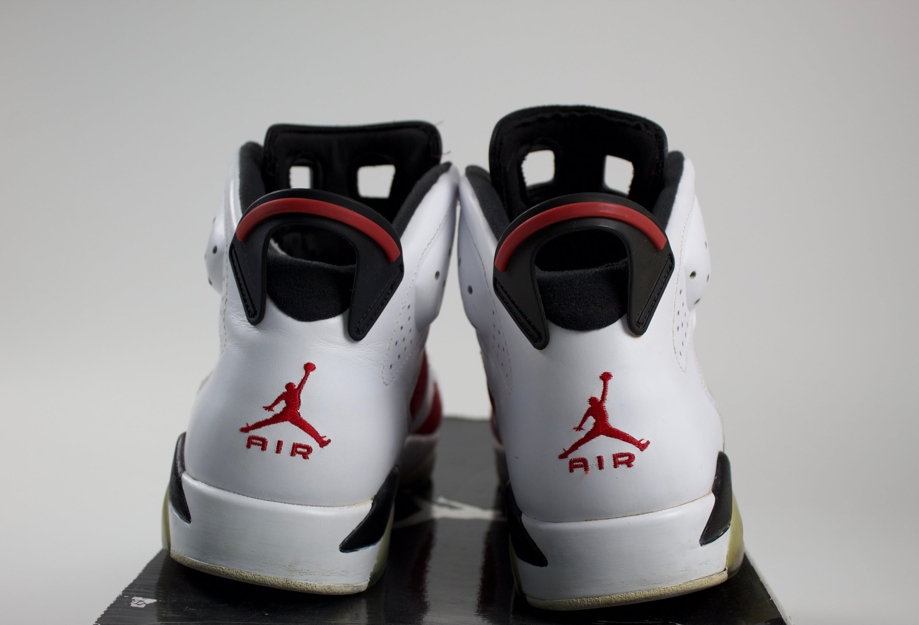 (PRE-OWNED) Jordan 6 Retro Carmine (2014)