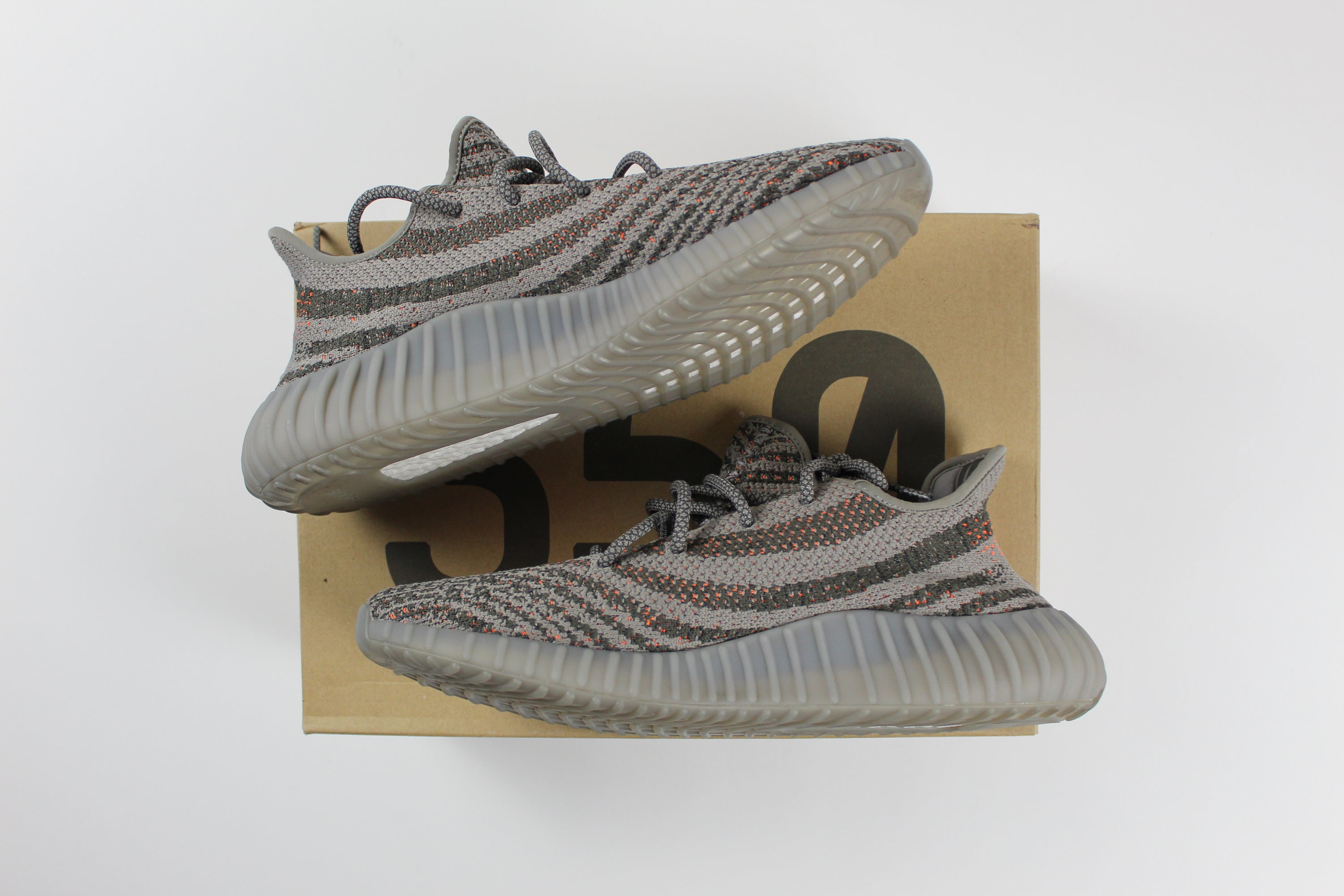 (PRE-OWNED) Adidas Yeezy Boost 350 V2 Beluga Reflective