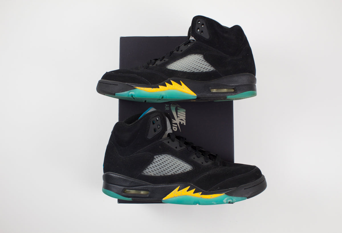 (PRE-OWNED) Jordan 5 Retro Aqua