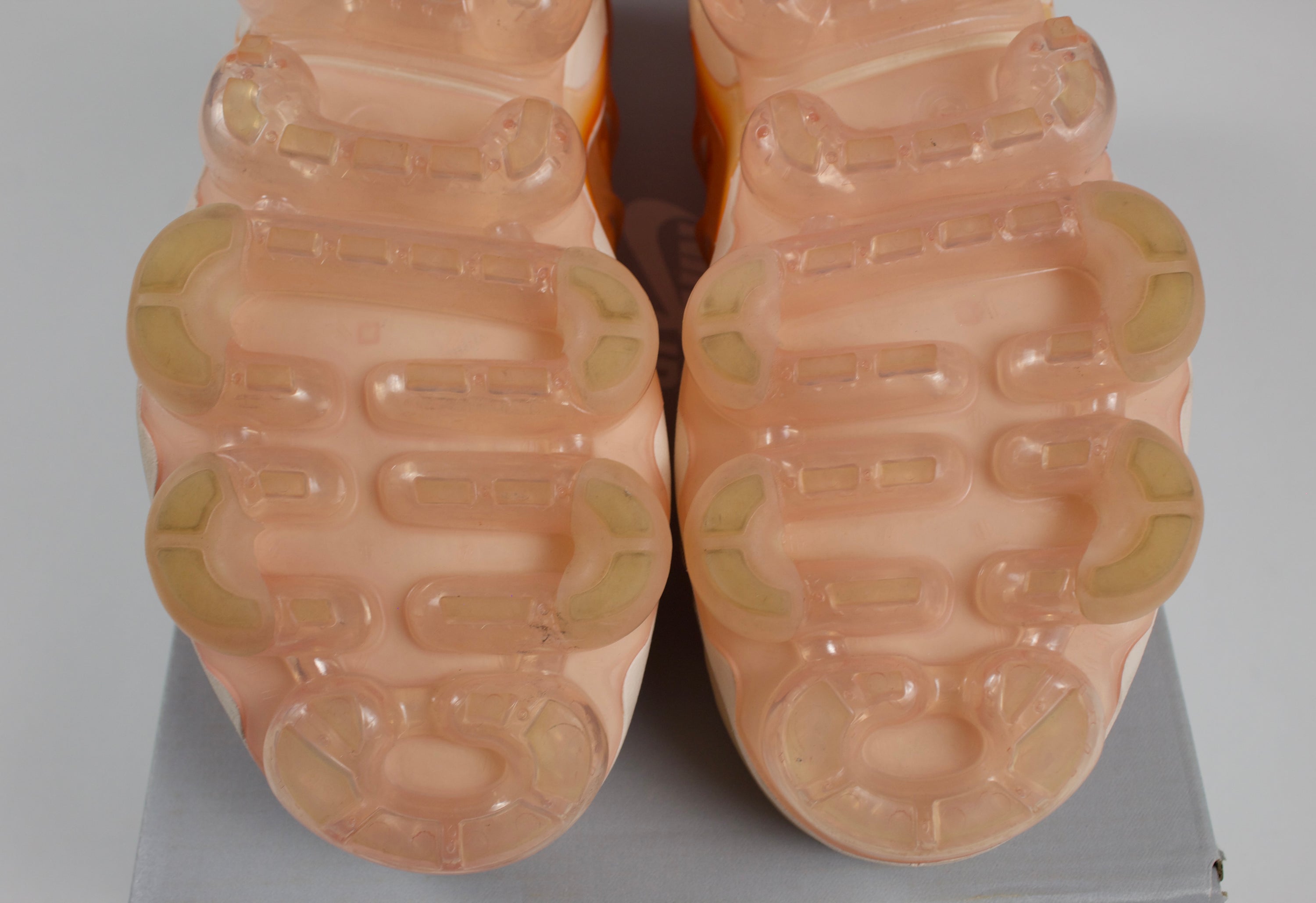 (PRE-OWNED) Nike Air VaporMax Plus Citrus (WMNS)