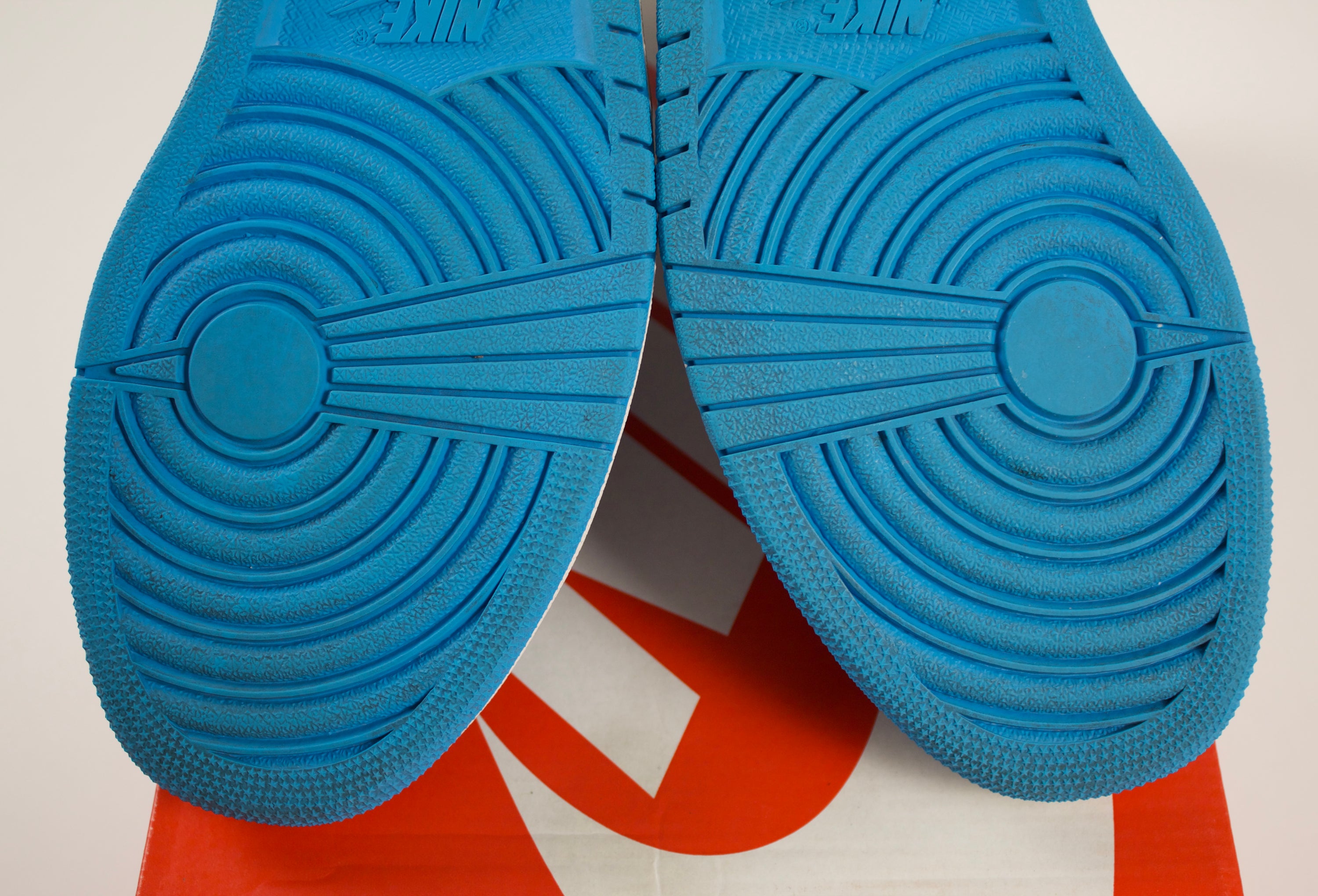 (PRE-OWNED) Jordan 1 Retro High Off-White University Blue