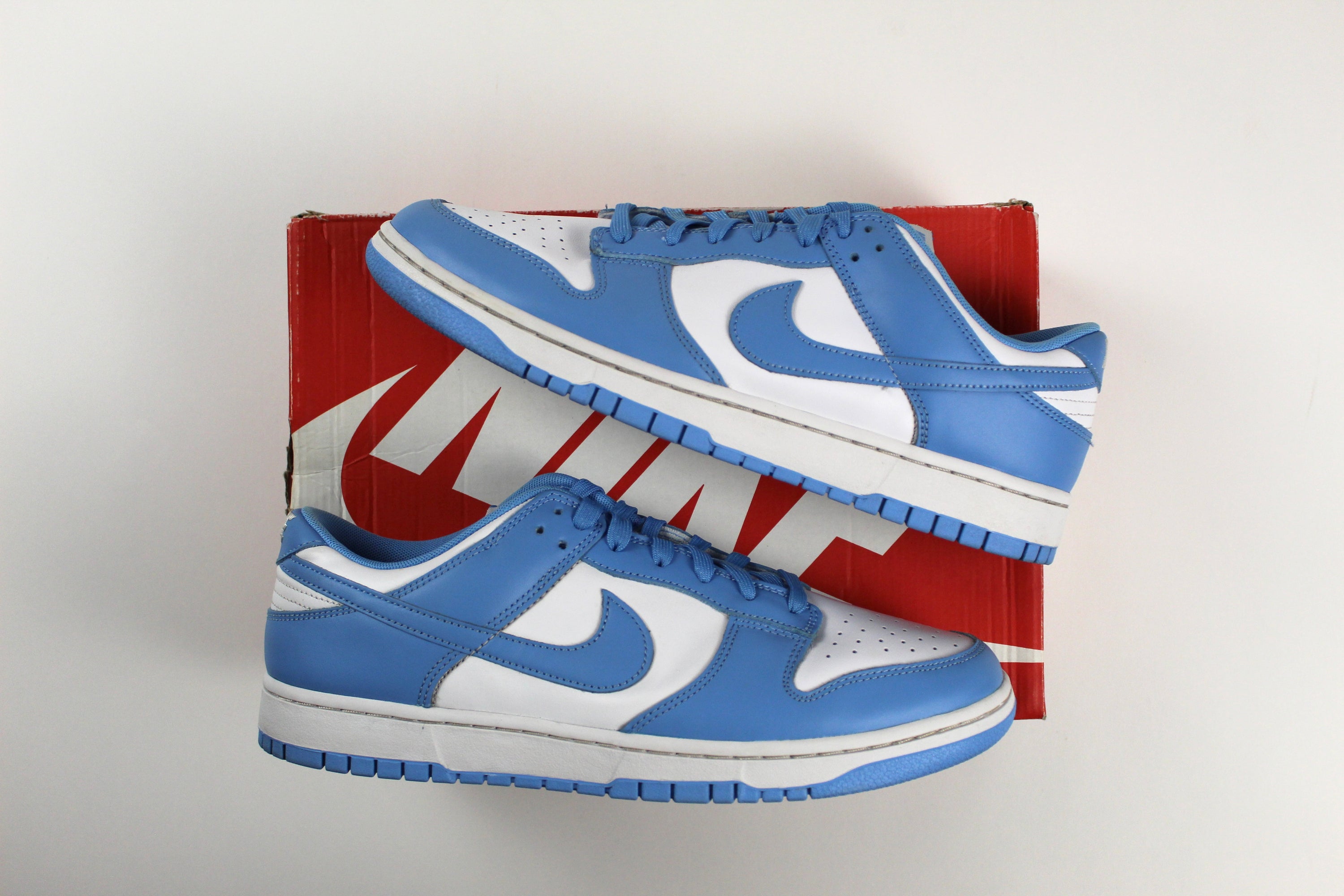 (PRE-OWNED) Nike Dunk Low UNC (2021)