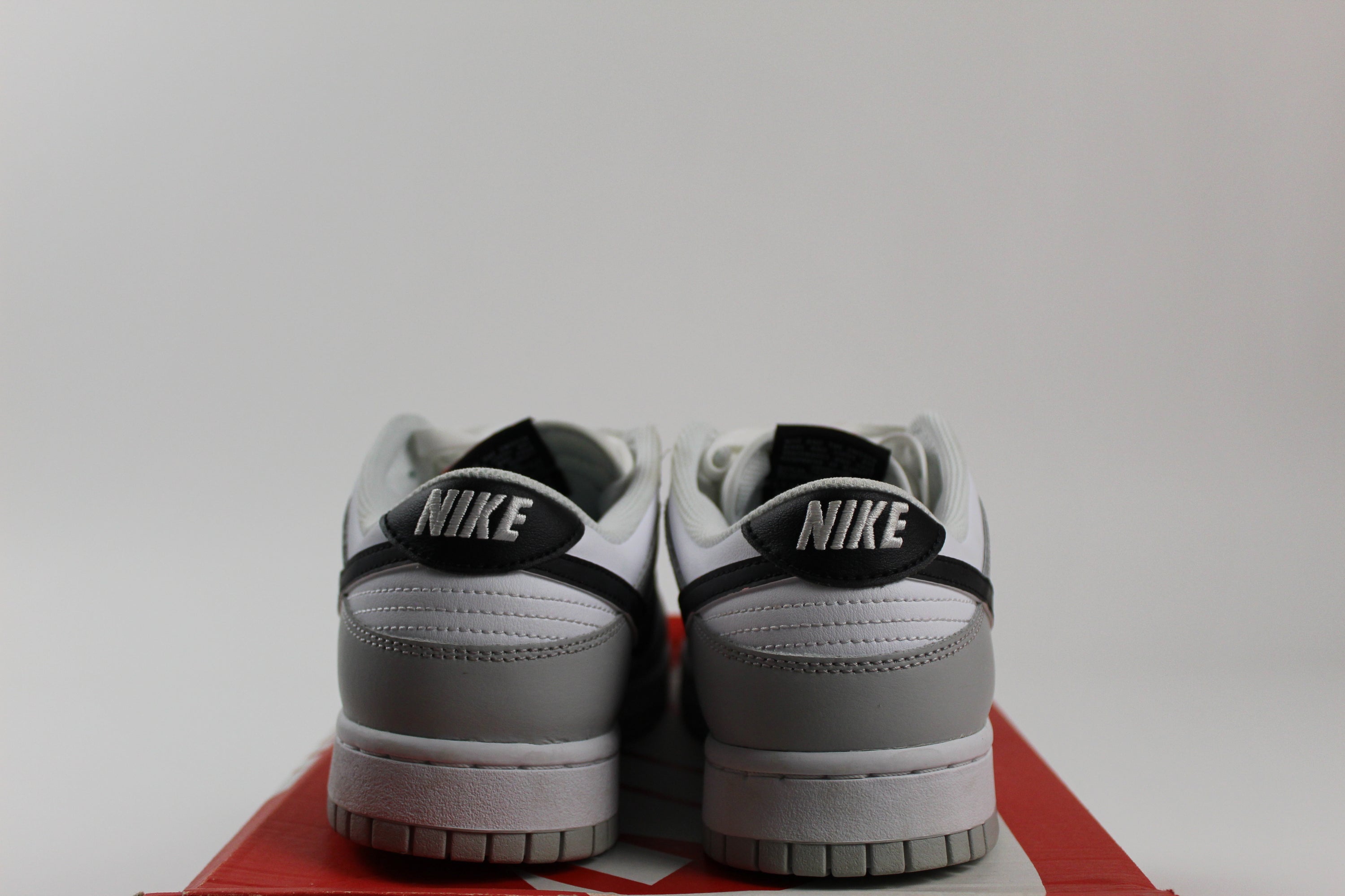 (PRE-OWNED) Nike Dunk Low Lottery Pack Grey Fog