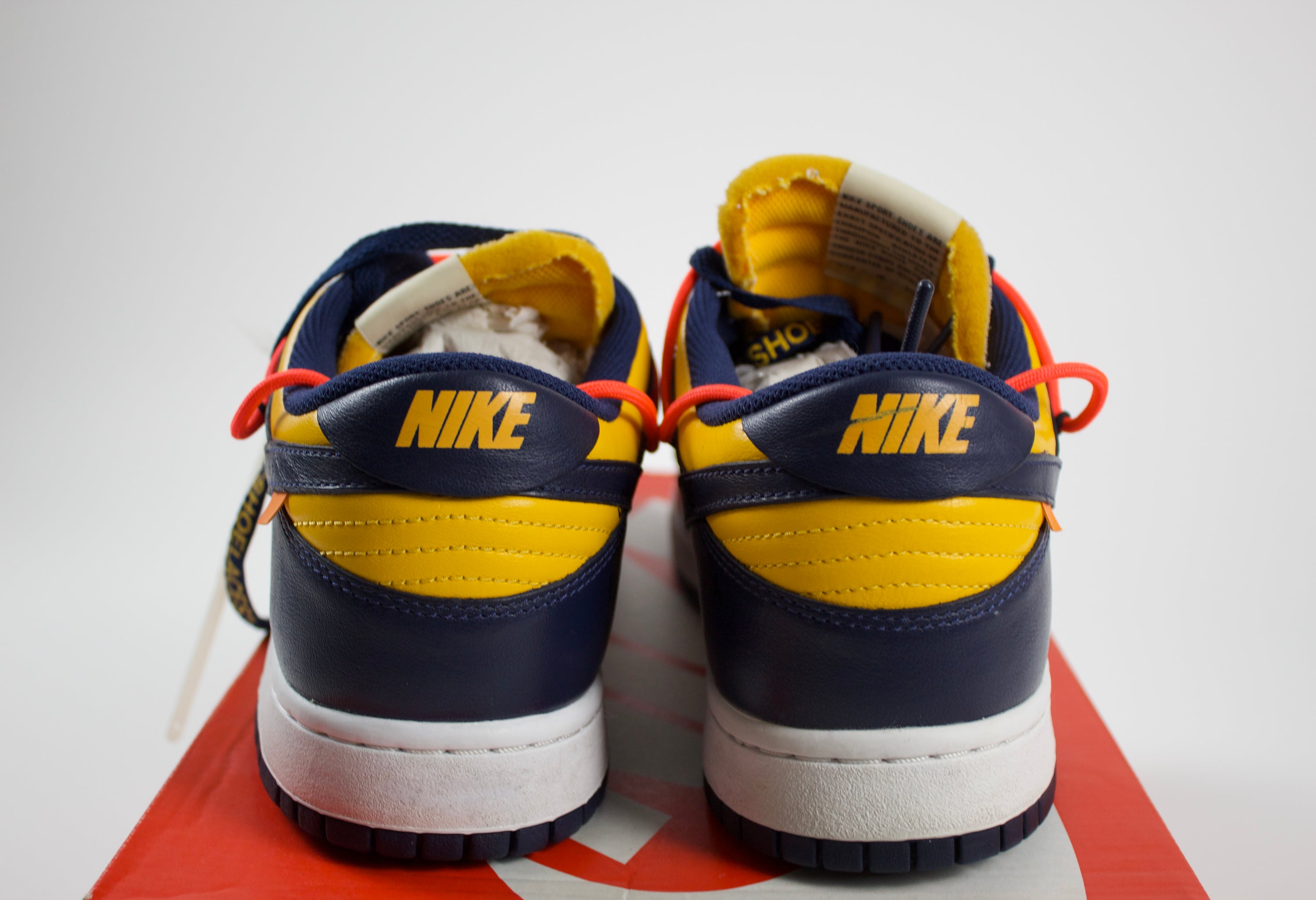 Nike Dunk Low Off-White University Gold