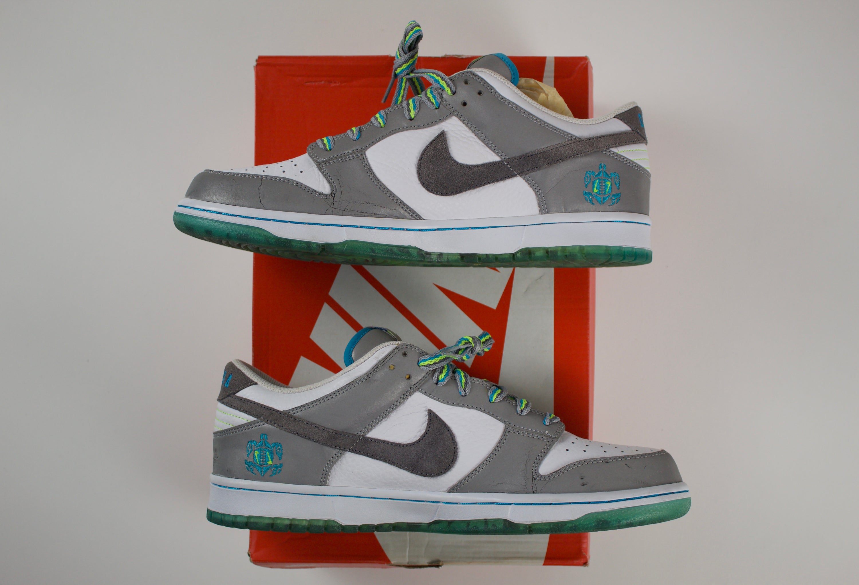 (PRE-OWNED) Nike Dunk Low Ohana 2011 NFL Pro Bowl F&F
