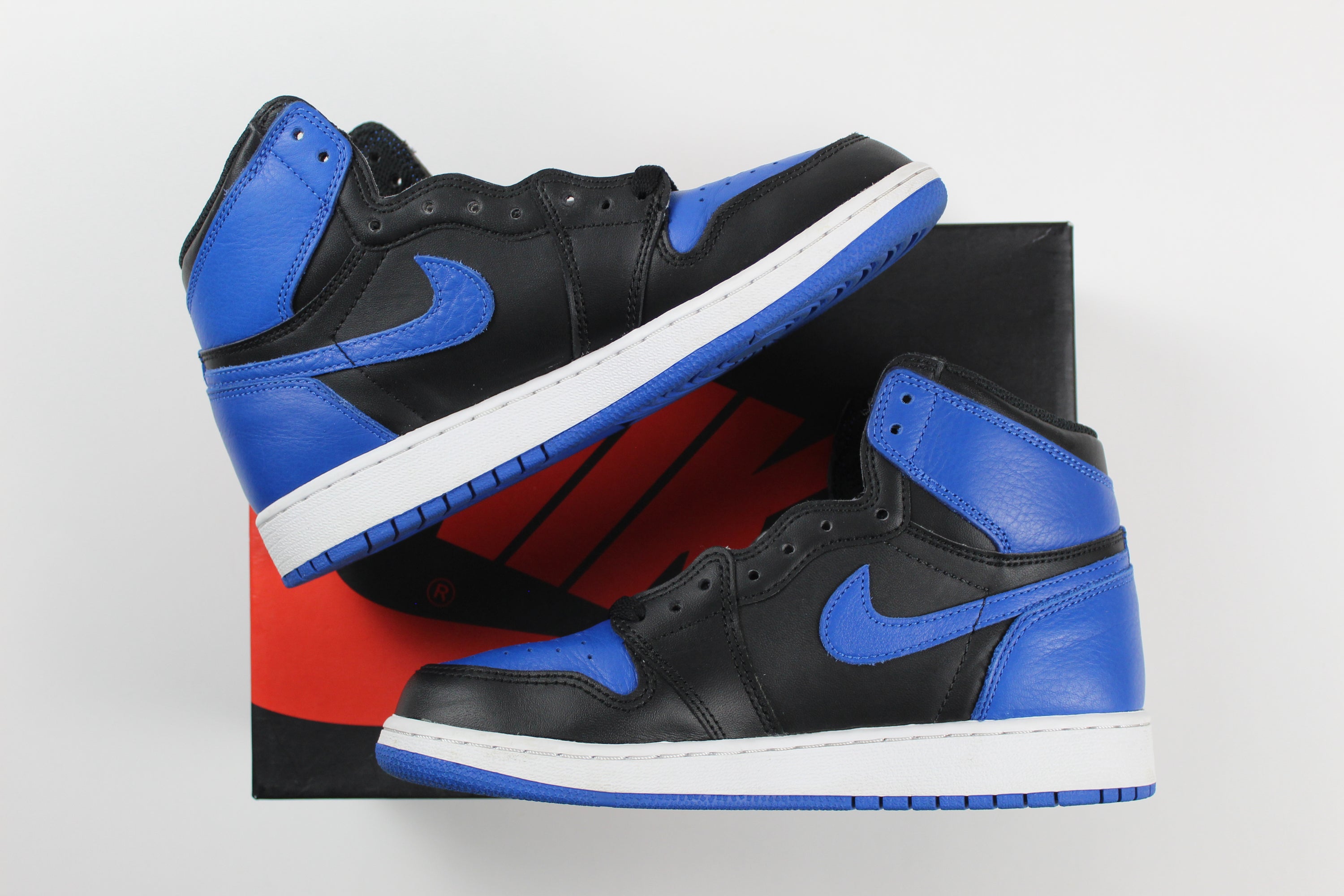 (PRE-OWNED) Jordan 1 Retro Royal (2017) (GS)