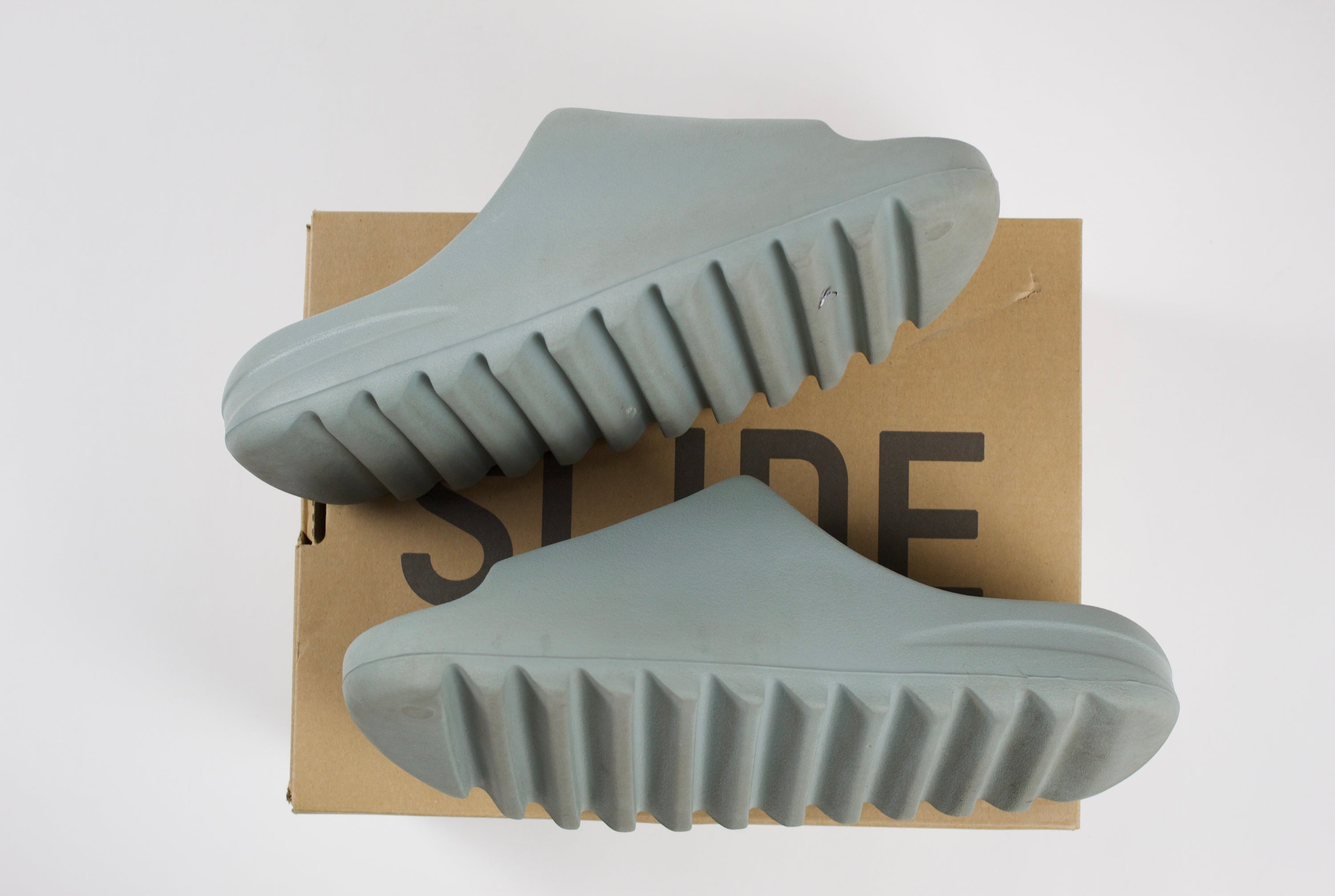 (PRE-OWNED) Adidas Yeezy Slide Salt