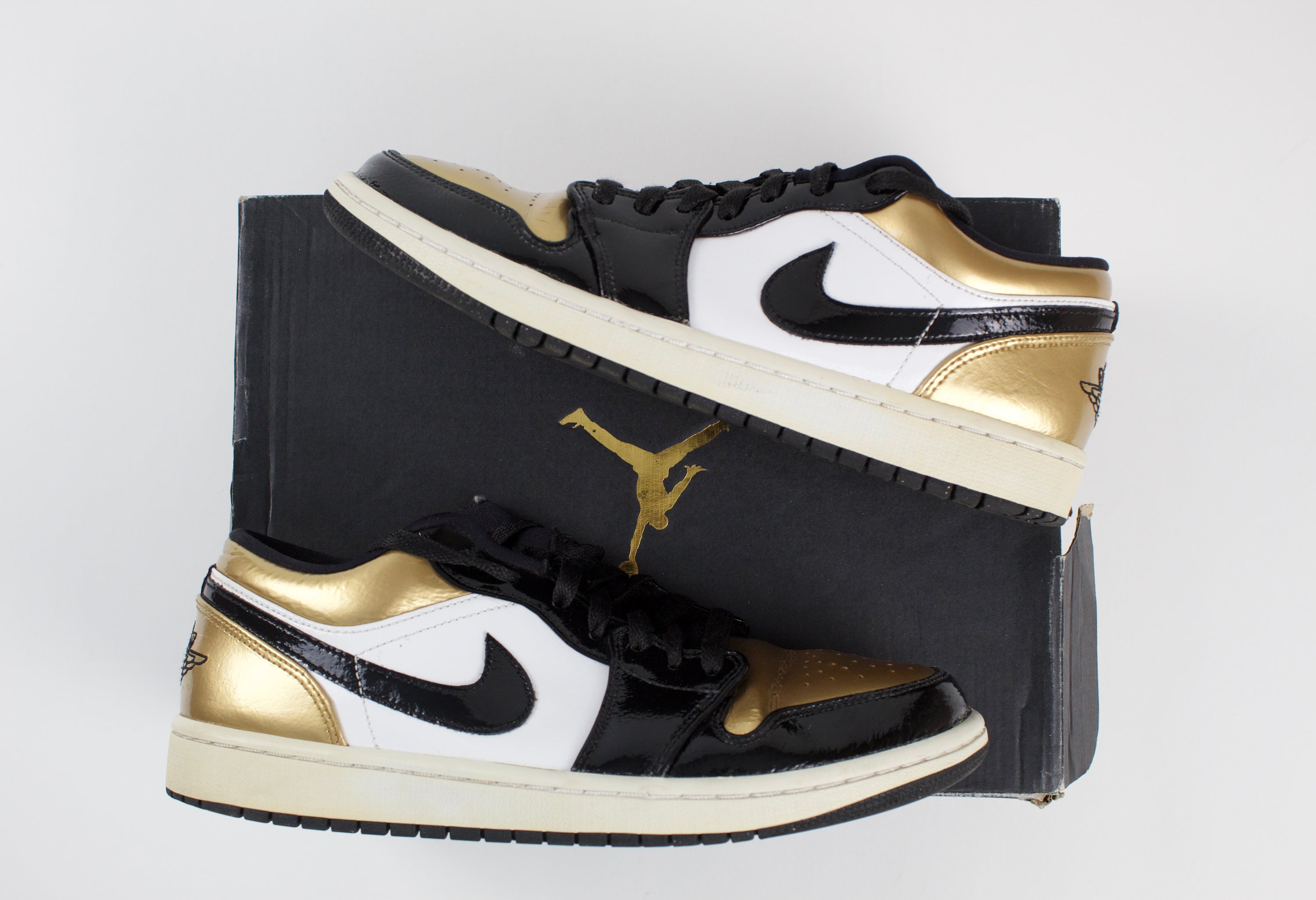 (PRE-OWNED) Jordan 1 Low Gold Toe