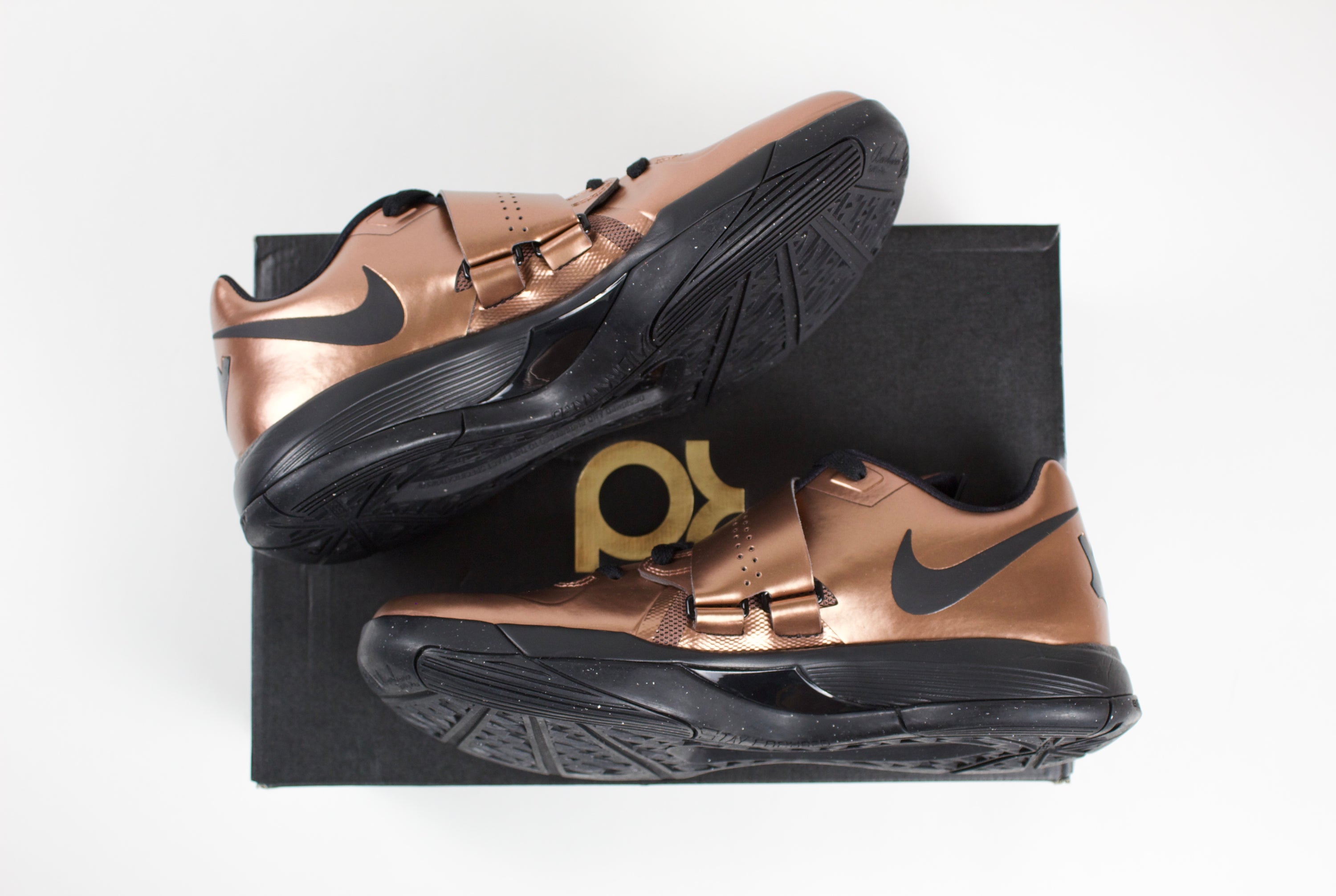 (PRE-OWNED) Nike KD 4 Christmas (2024)