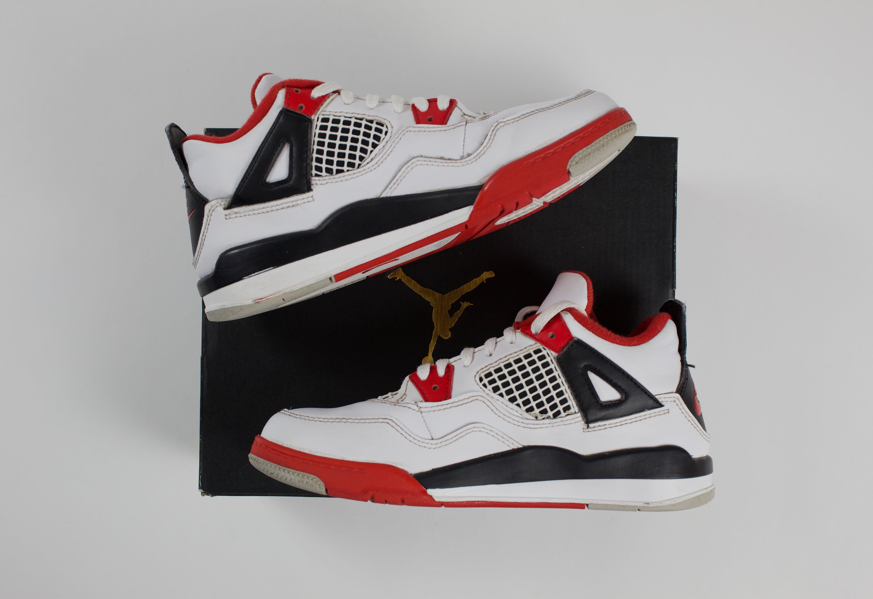 (PRE-OWNED) Jordan 4 Retro Fire Red (2020) (PS)