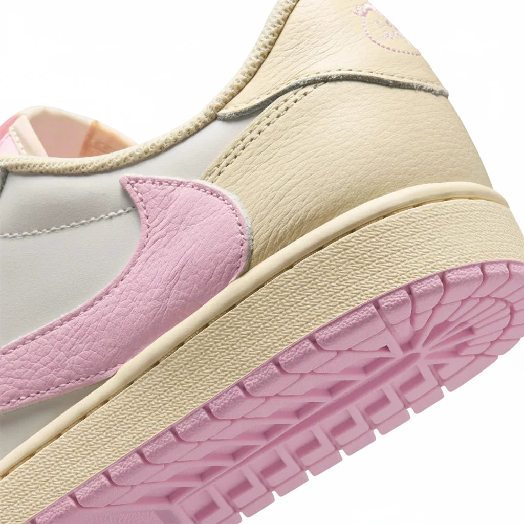 Jordan 1 Retro Low OG SP Travis Scott Shy Pink