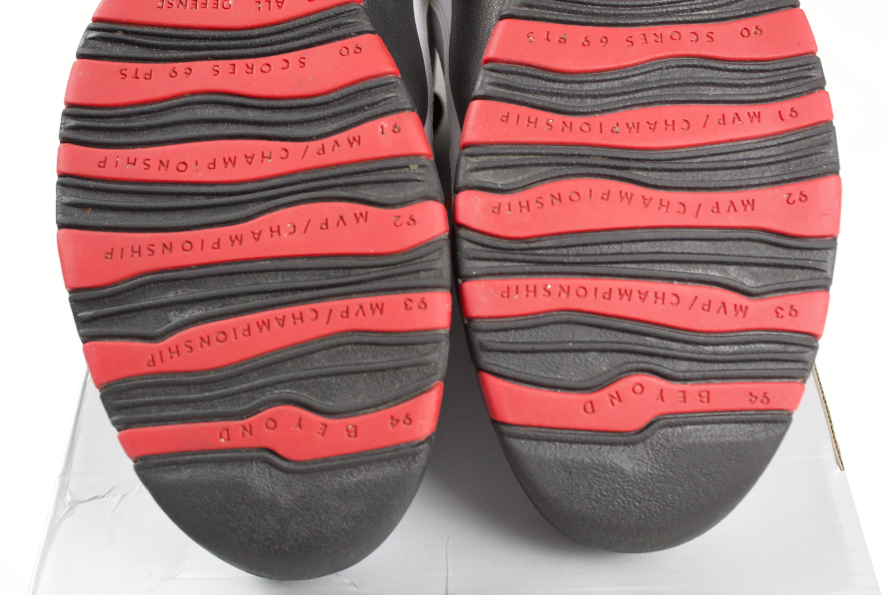 (PRE-OWNED) Jordan 10 Retro Chicago (2012)