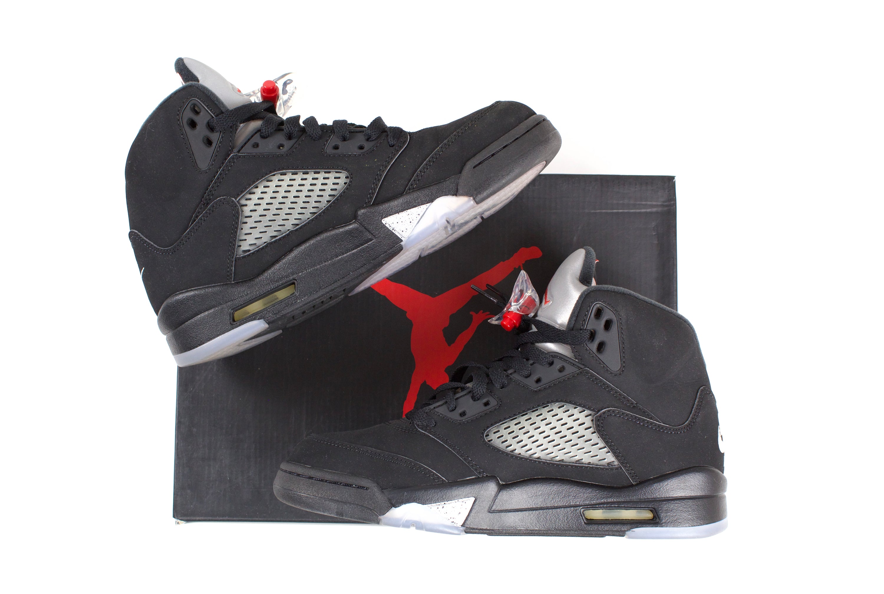 (PRE-OWNED) Jordan 5 Retro Black Metallic (2016)