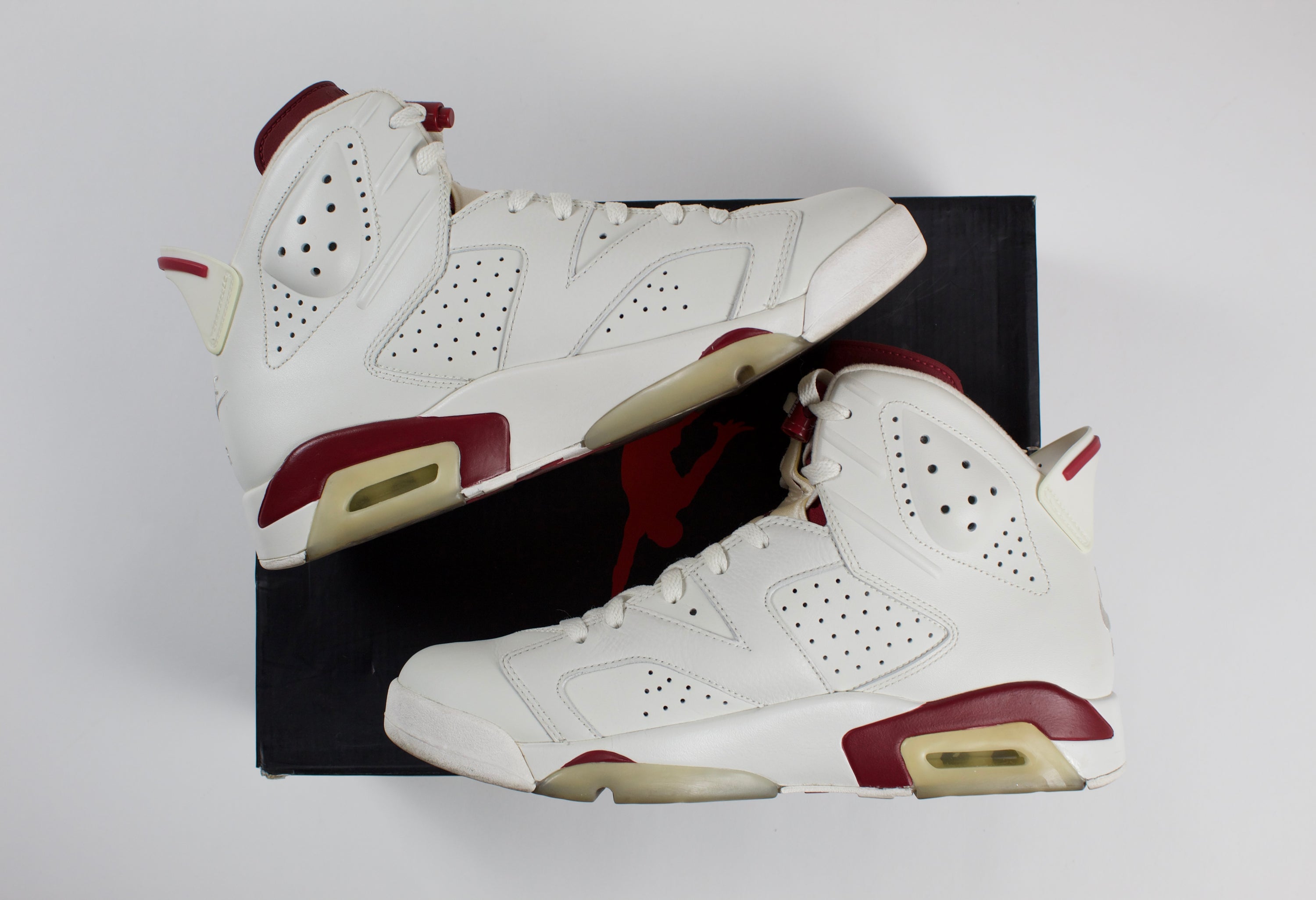 (PRE-OWNED) Jordan 6 Retro Maroon (2015)