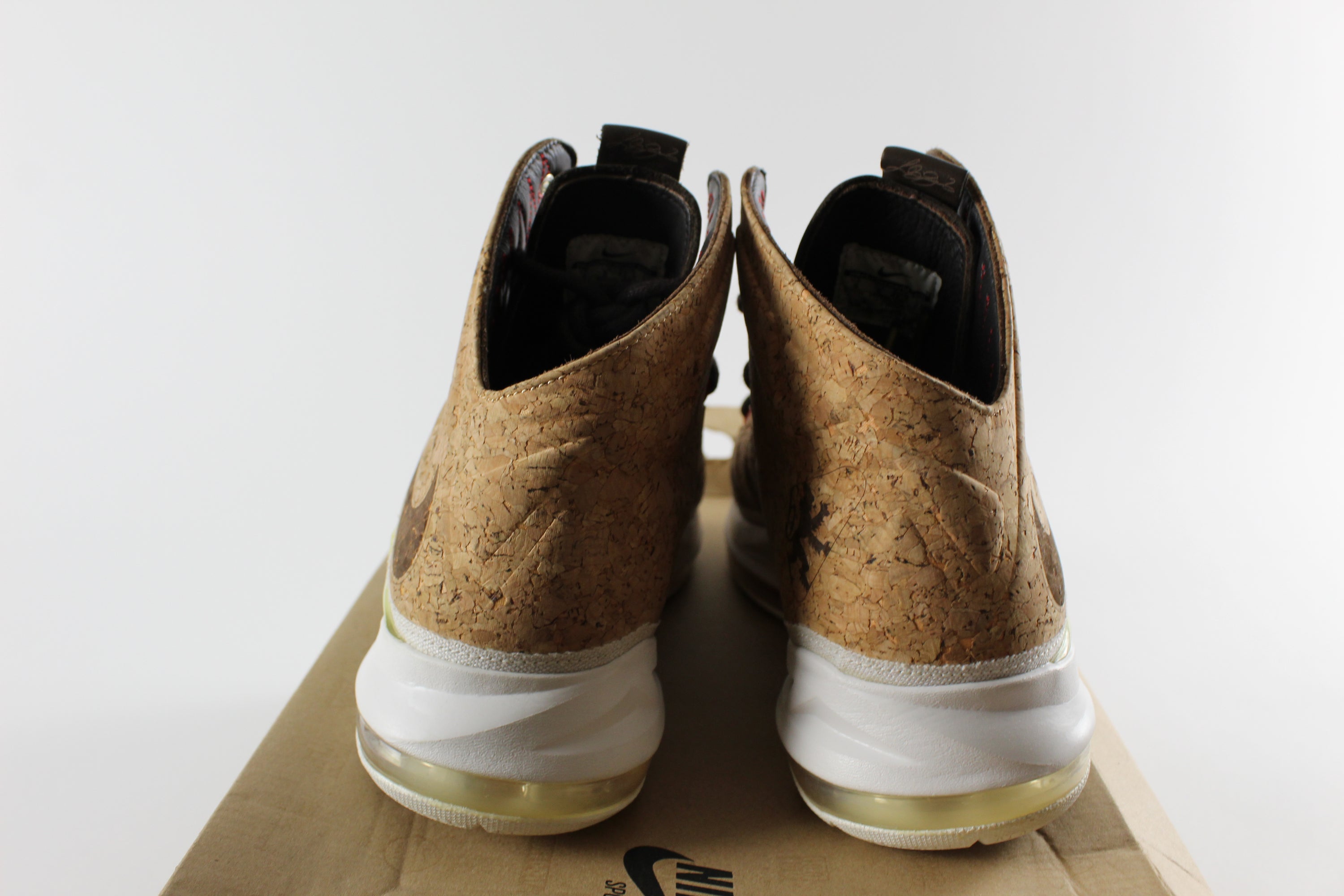 (PRE-OWNED) Nike LeBron X EXT Cork