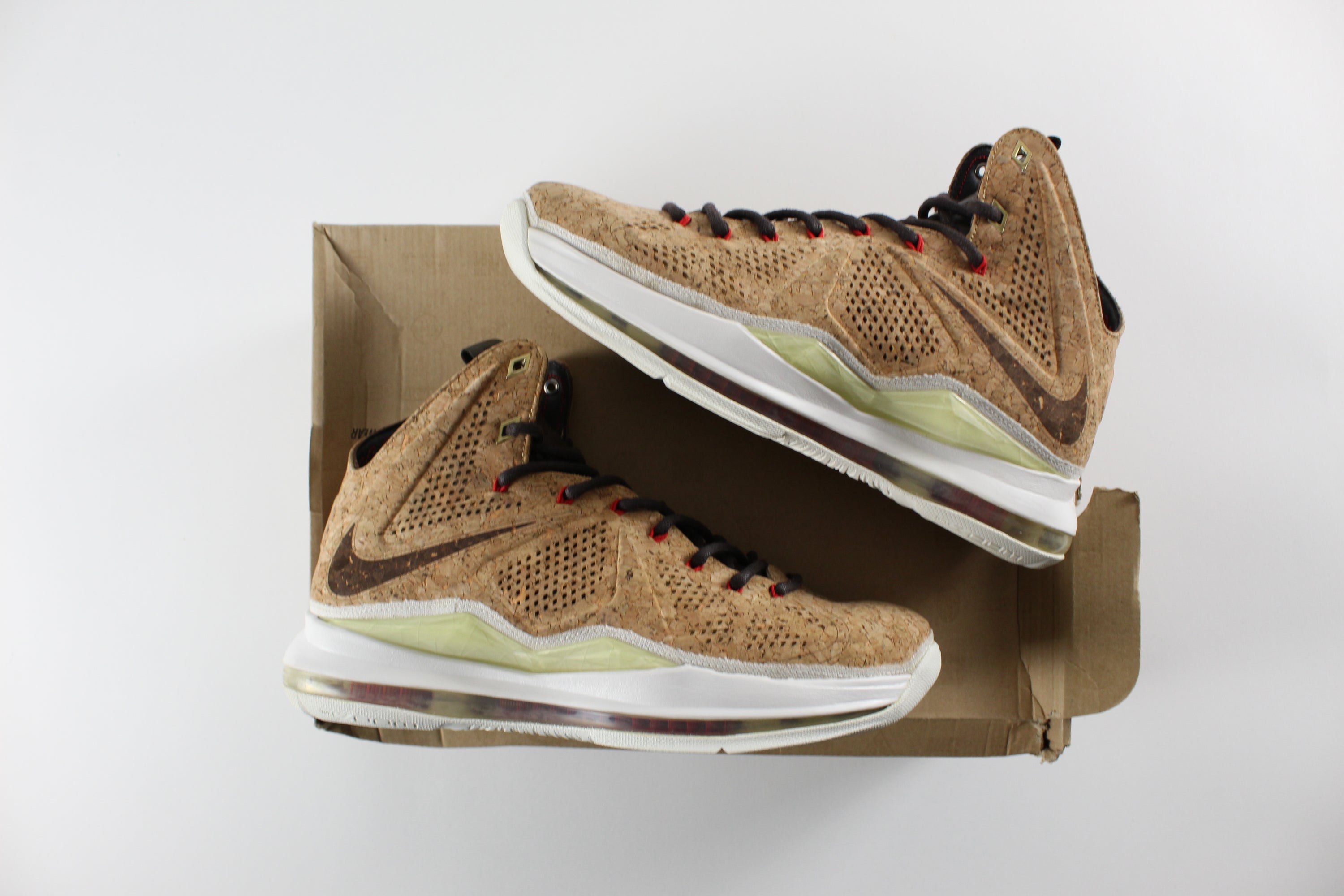 (PRE-OWNED) Nike LeBron X EXT Cork