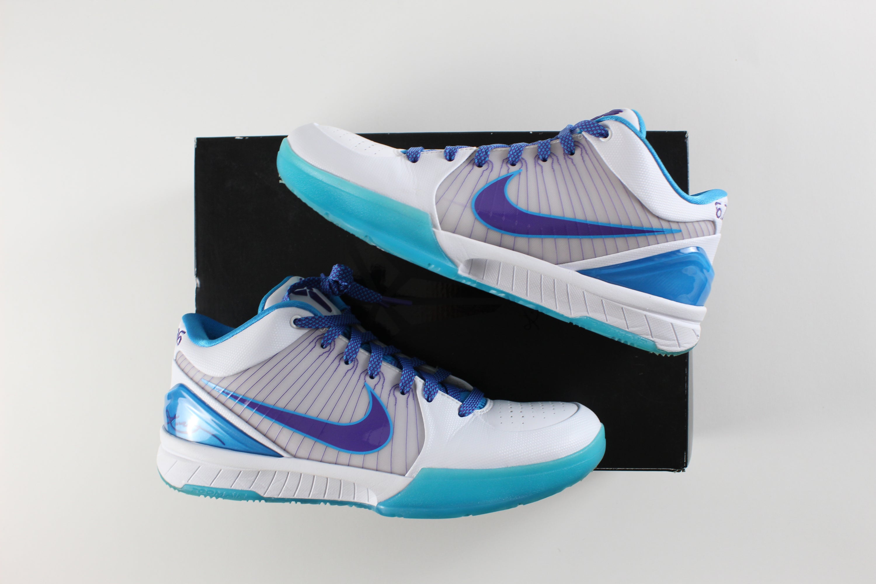 (PRE-OWNED) Nike Kobe 4 Protro Draft Day Hornets