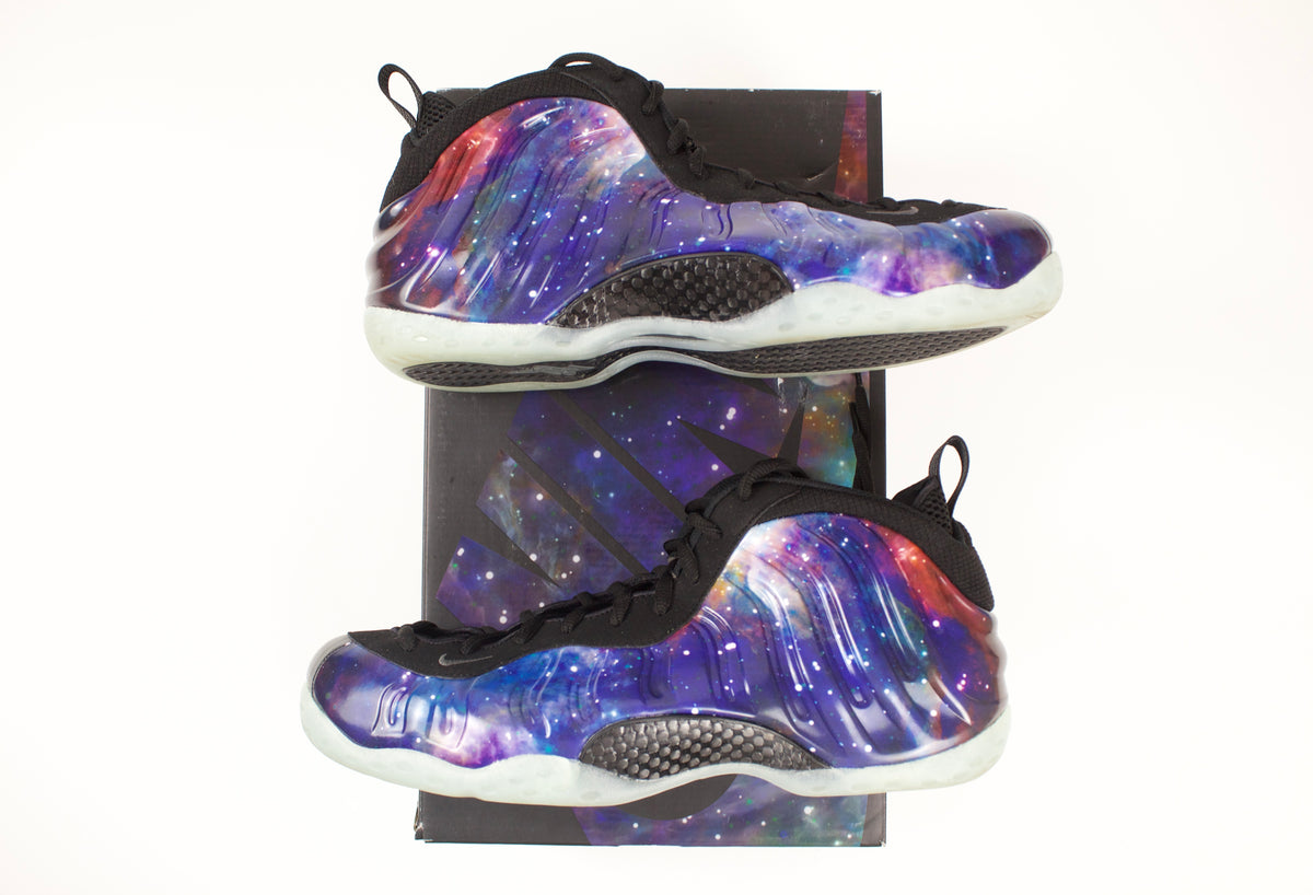 (PRE-OWNED) Nike Air Foamposite One Galaxy (2025)