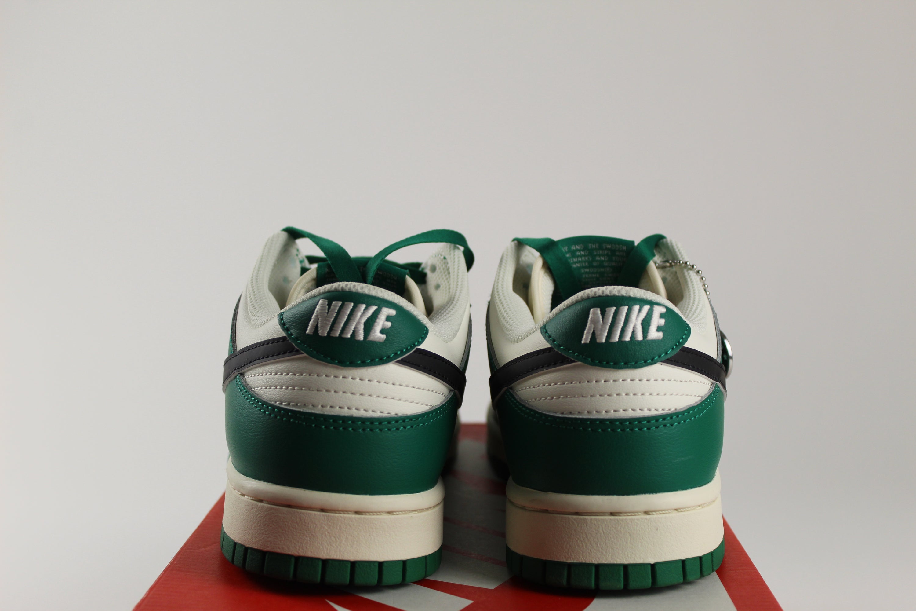 (PRE-OWNED) Nike Dunk Low SE Lottery Pack Malachite Green