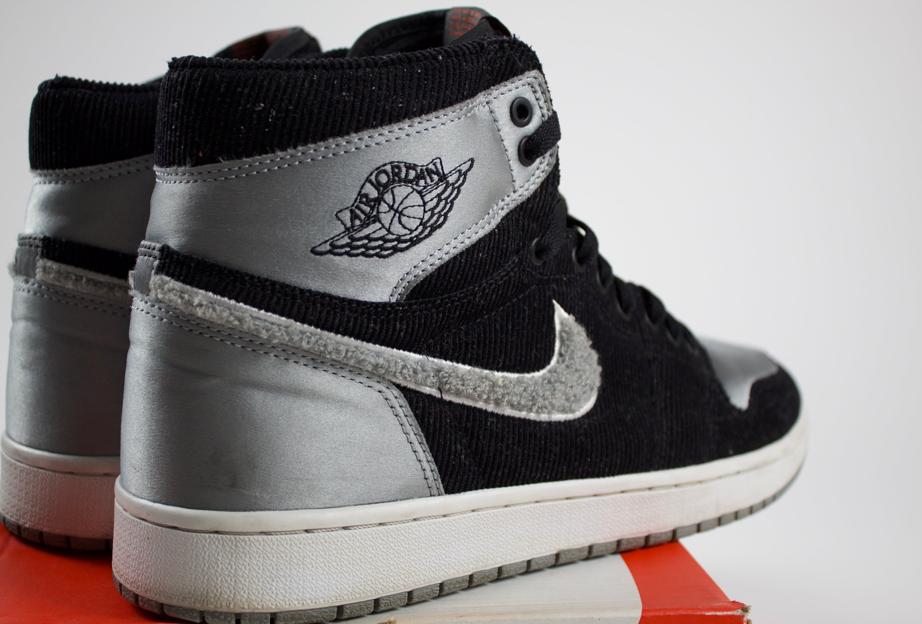 Jordan 1 Retro High Aleali May Shadow Sample Pair