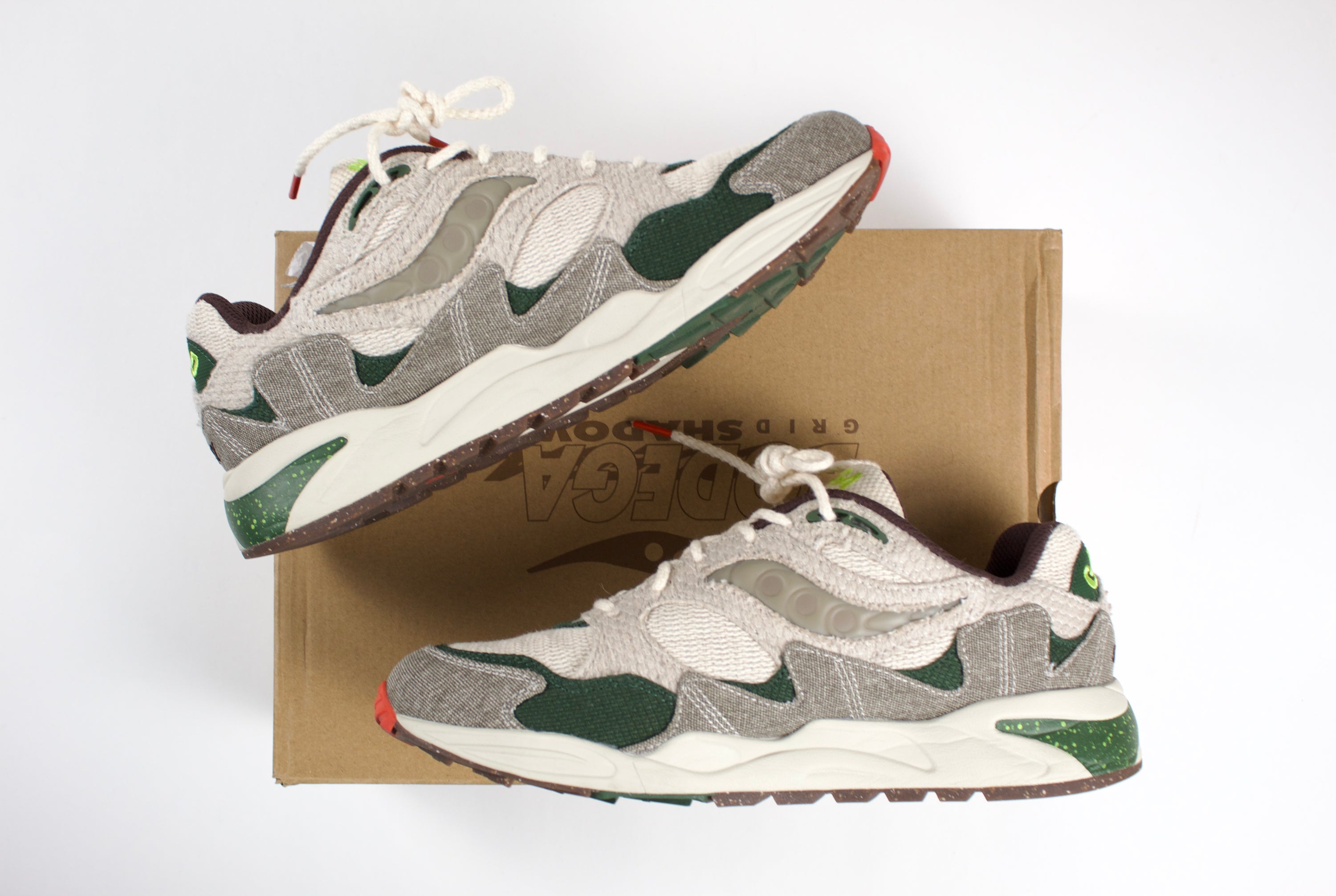 (PRE-OWNED) Saucony Grid Shadow 2 Bodega Jaunt Woven