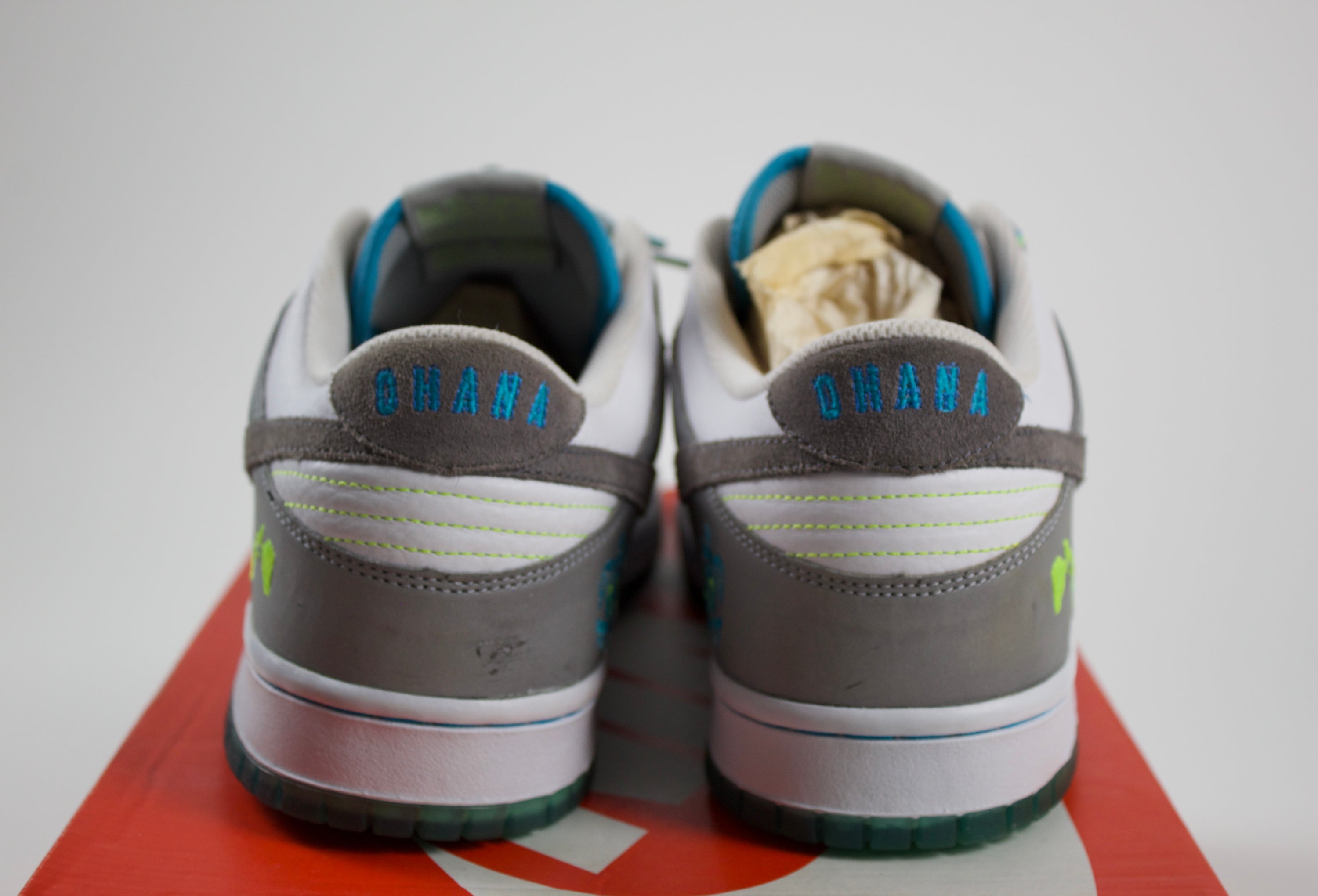 (PRE-OWNED) Nike Dunk Low Ohana 2011 NFL Pro Bowl F&F