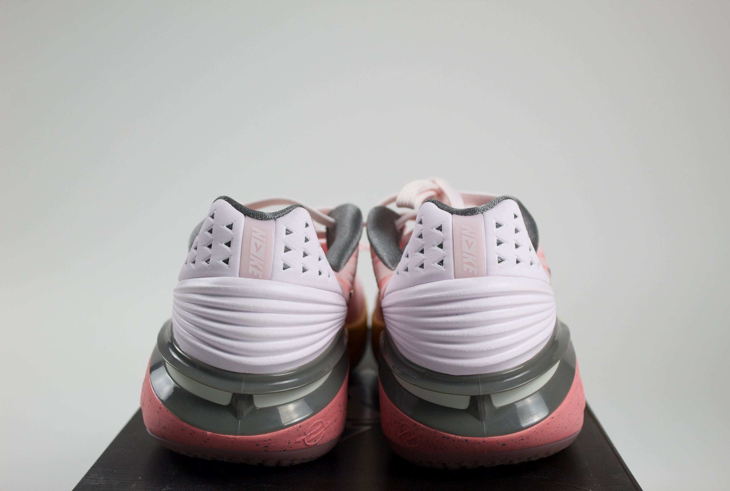 (PRE-OWNED) Nike Zoom GT Cut 2 Pearl Pink