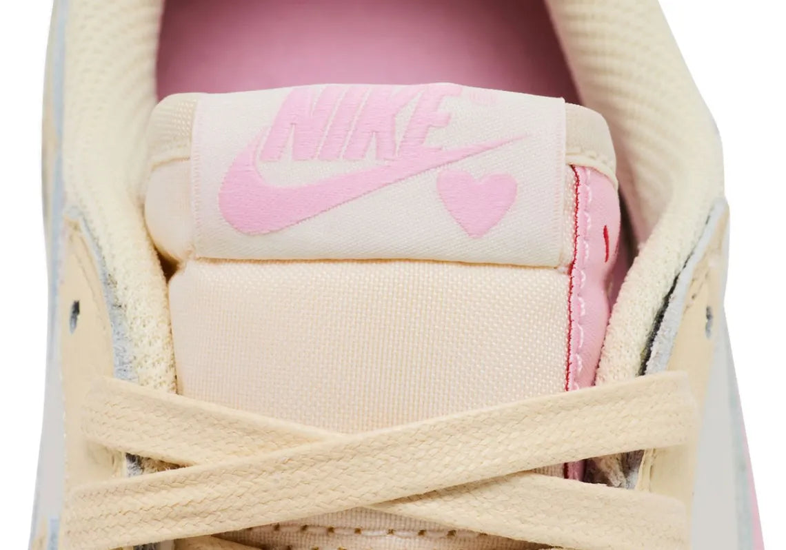 Jordan 1 Retro Low OG SP Travis Scott Shy Pink