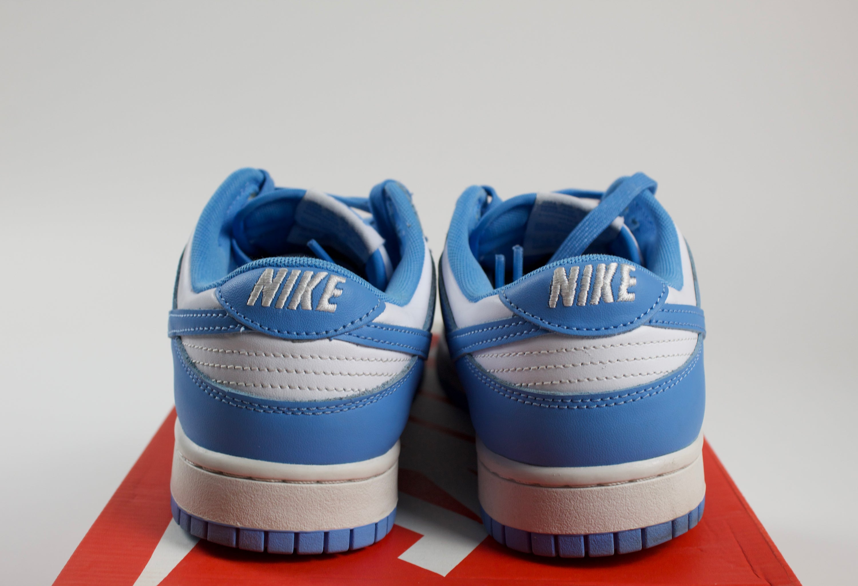 (PRE-OWNED) Nike Dunk Low UNC (2021)