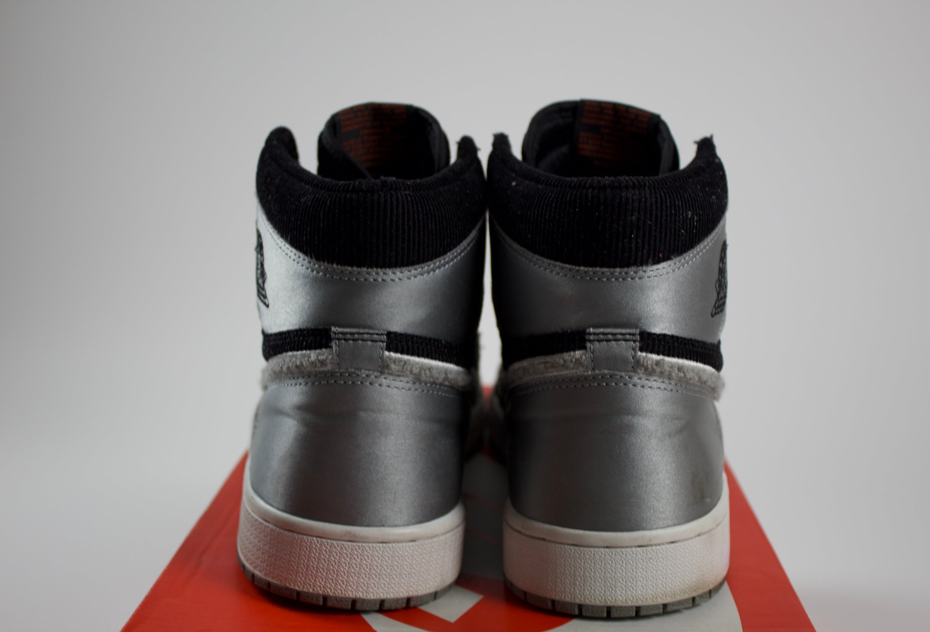 Jordan 1 Retro High Aleali May Shadow Sample Pair