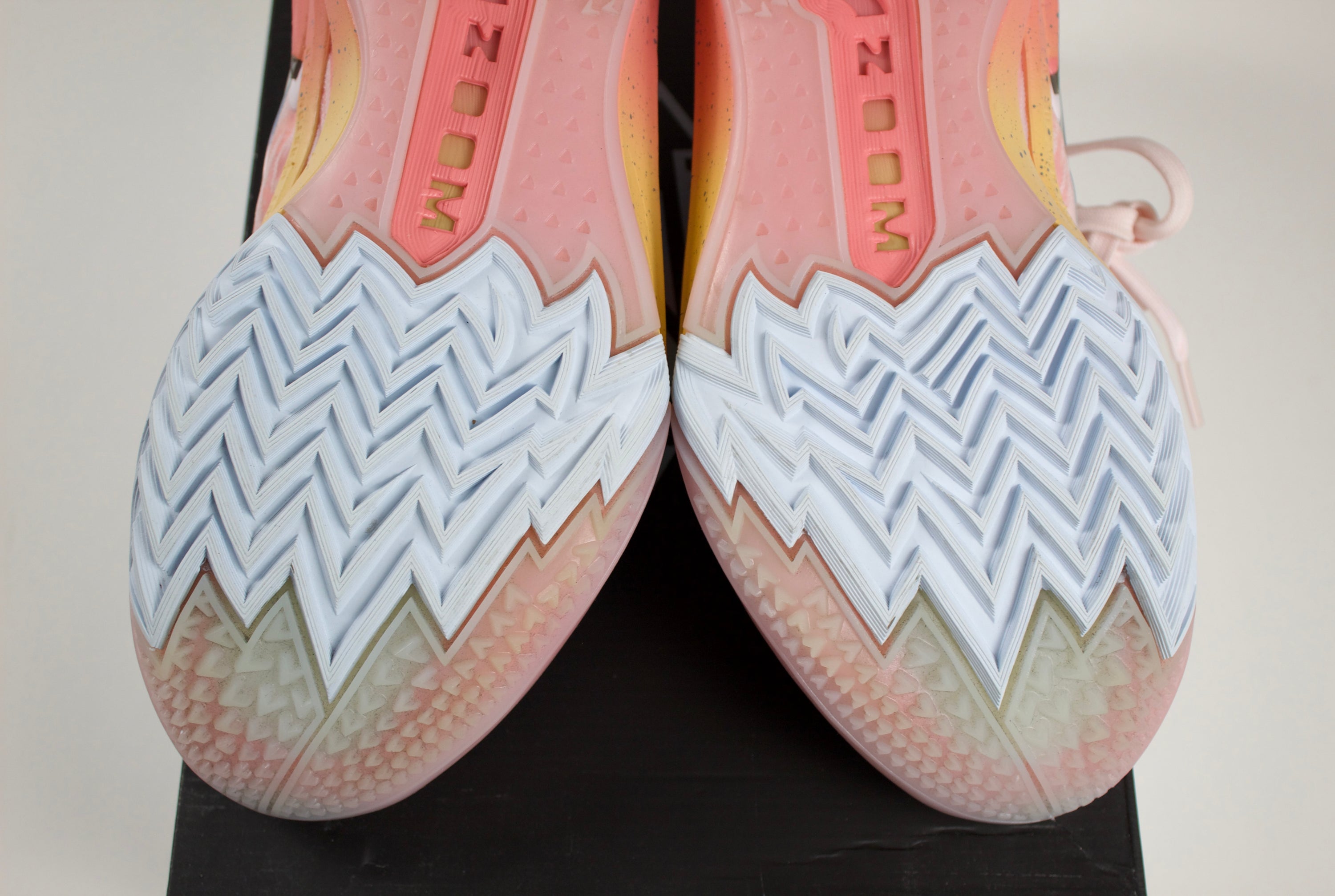 (PRE-OWNED) Nike Zoom GT Cut 2 Pearl Pink