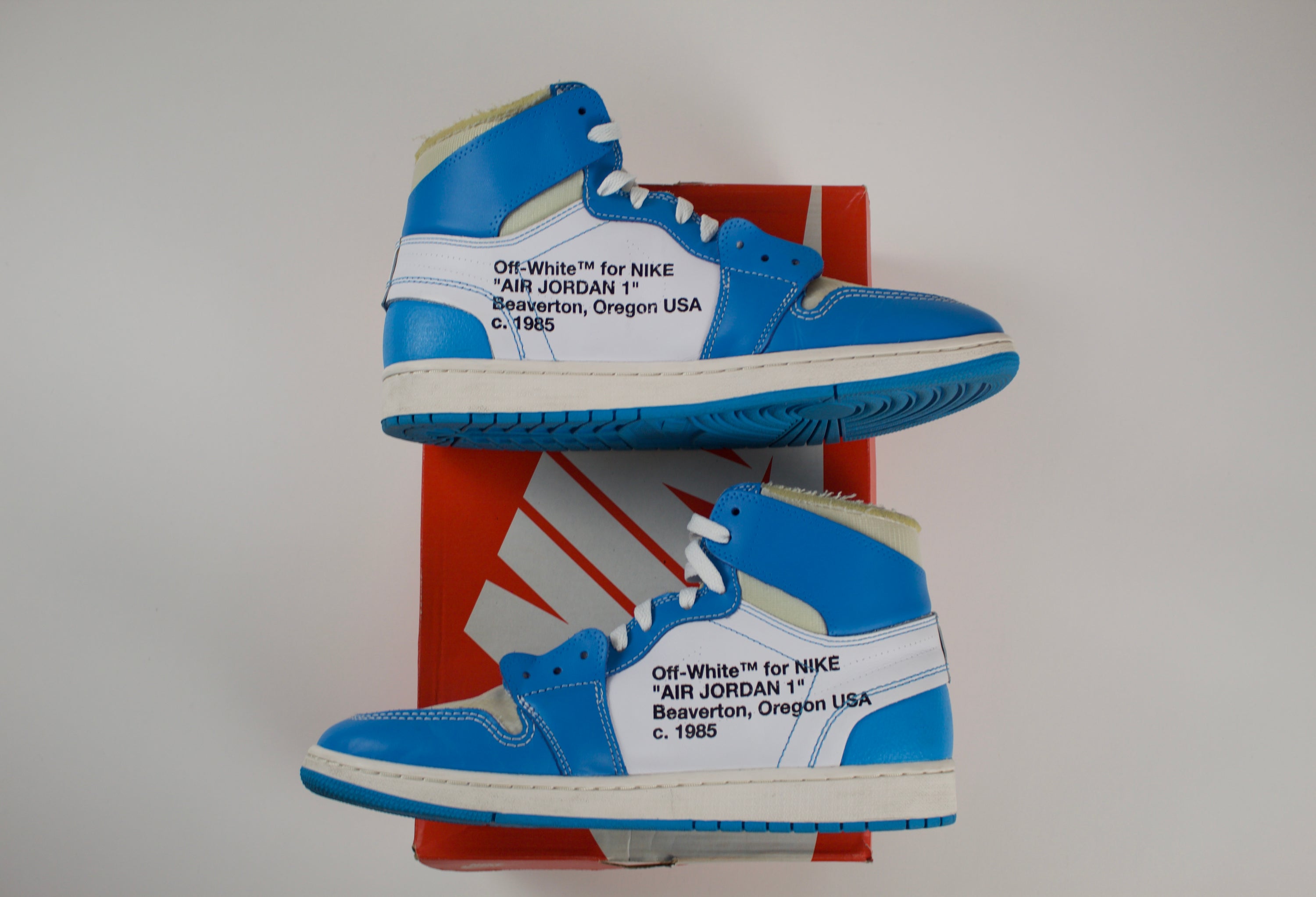 (PRE-OWNED) Jordan 1 Retro High Off-White University Blue