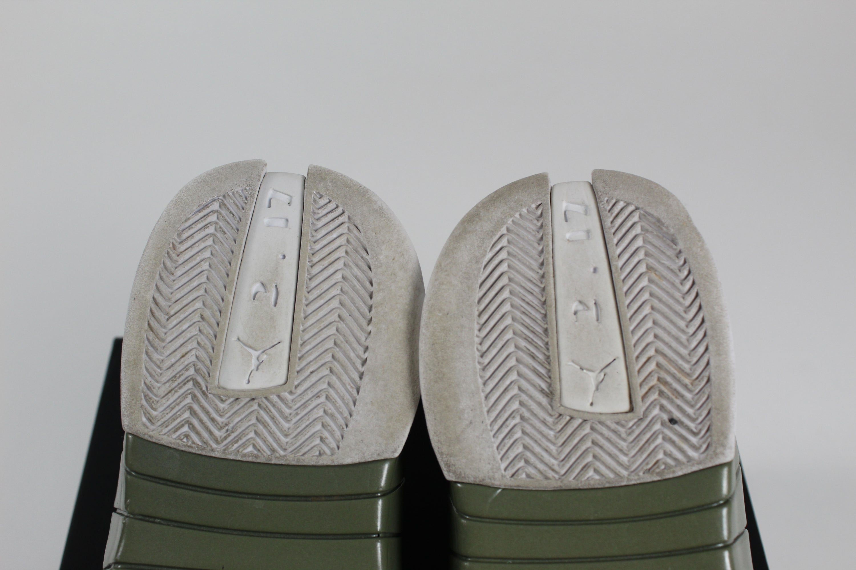 (PRE-OWNED) Jordan 15 Retro PSNY Woven Olive