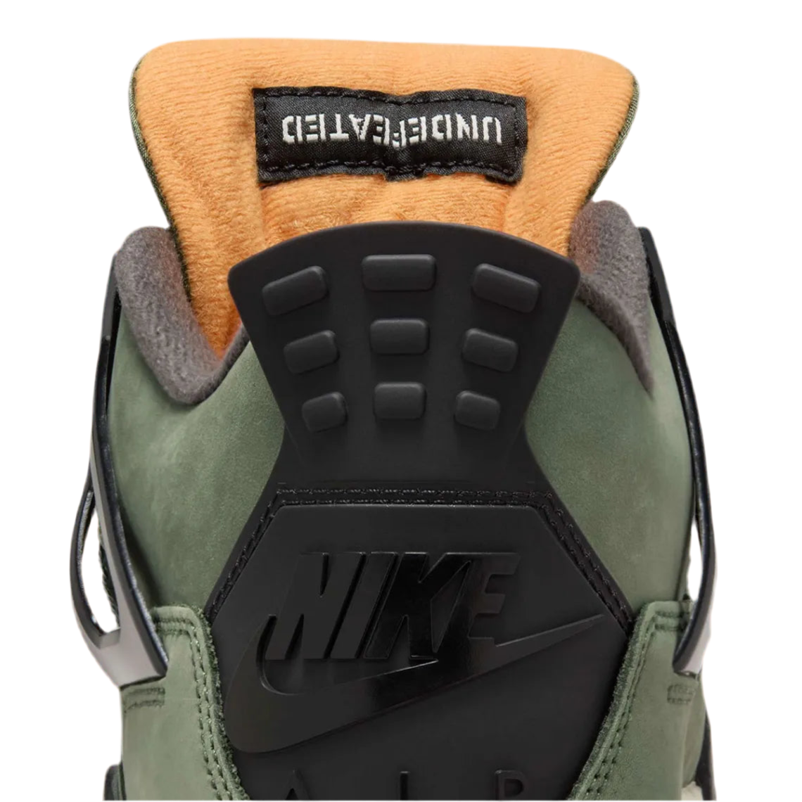 Jordan 4 Retro OG SP Undefeated (2025)