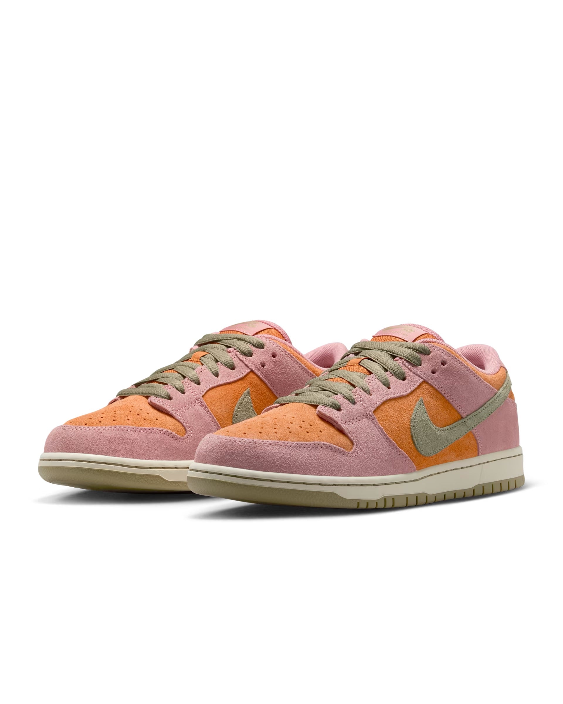 Nike SB Dunk Low Red Stardust