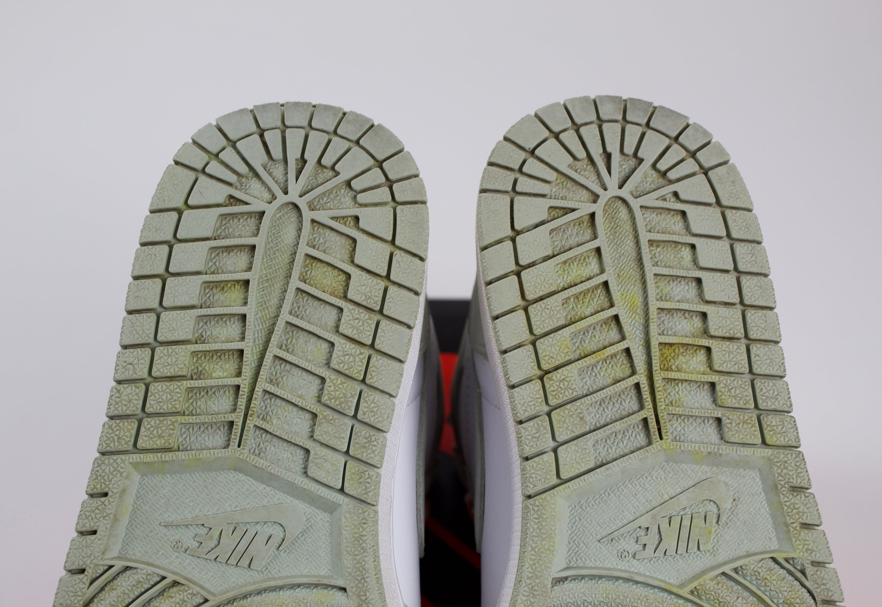 (PRE-OWNED) Jordan 1 Retro High OG Seafoam (WMNS)