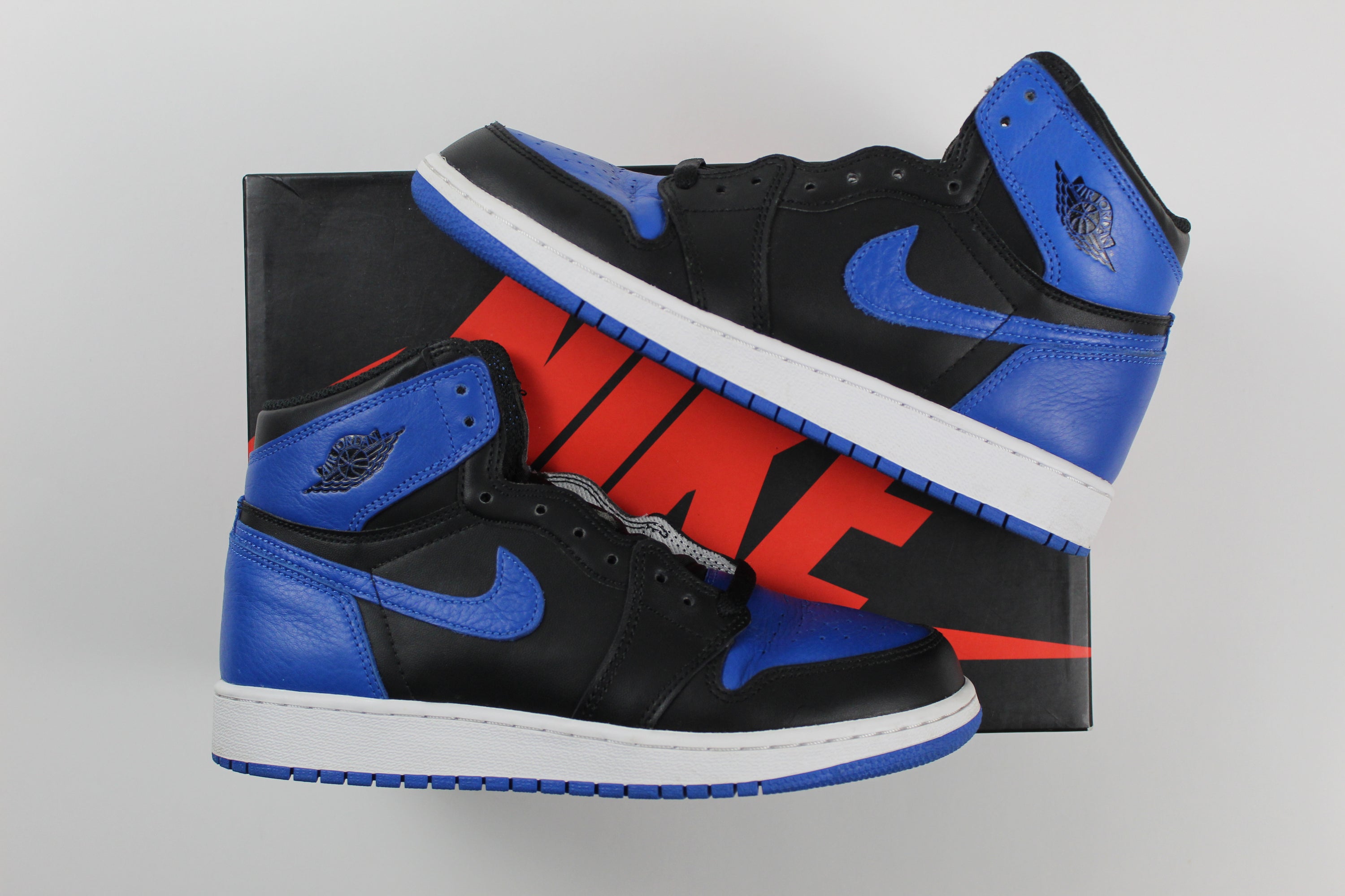 (PRE-OWNED) Jordan 1 Retro Royal (2017) (GS)