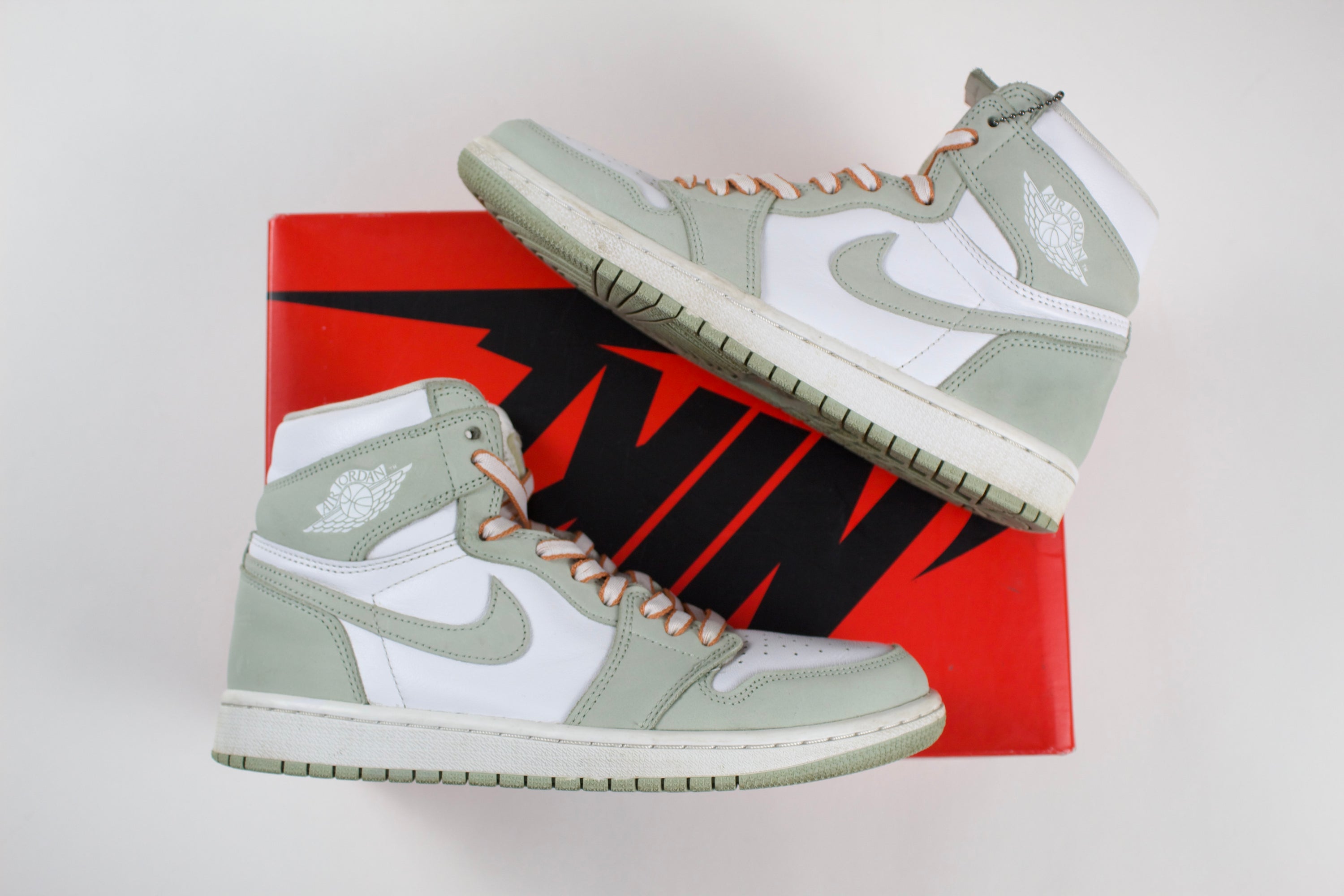 (PRE-OWNED) Jordan 1 Retro High OG Seafoam (WMNS)